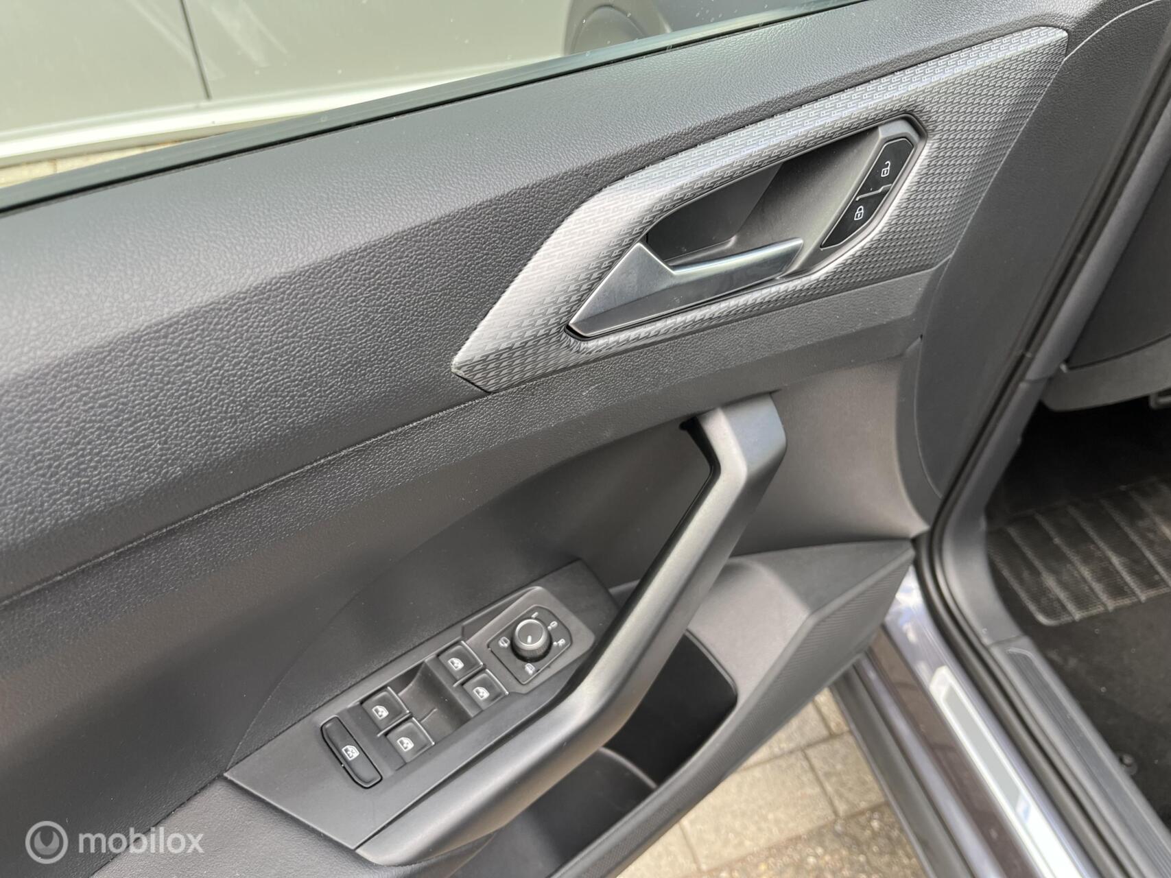 Foto van Volkswagen T-cross
