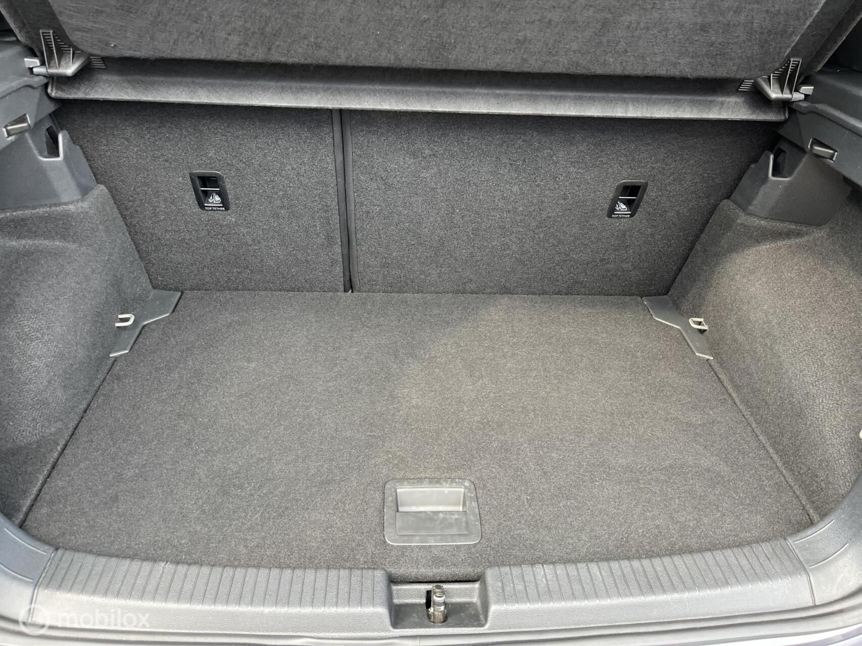 Foto van Volkswagen T-cross