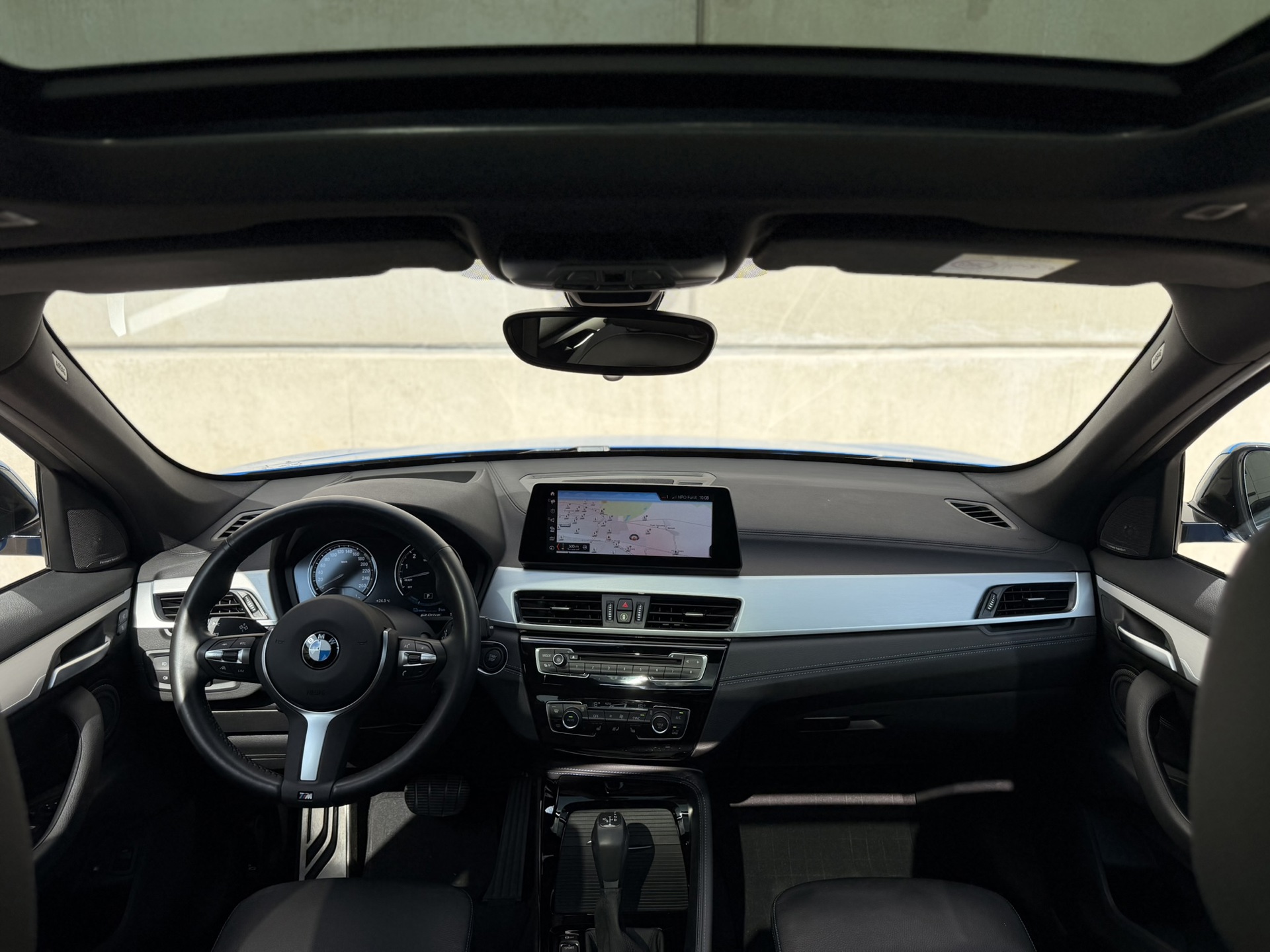 Foto van BMW X1 Xdrive25e