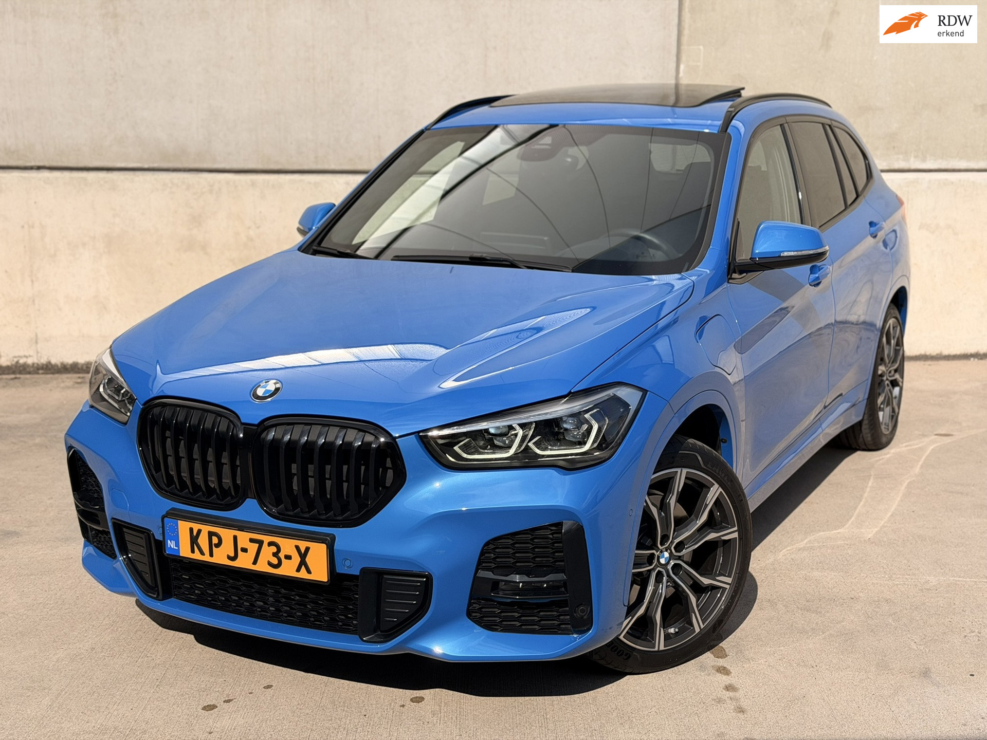 BMW X1 Xdrive25e XDrive25e M Sport Pano Leder H/K HUD Trekh 19' Shadowline 2020 - voorkant