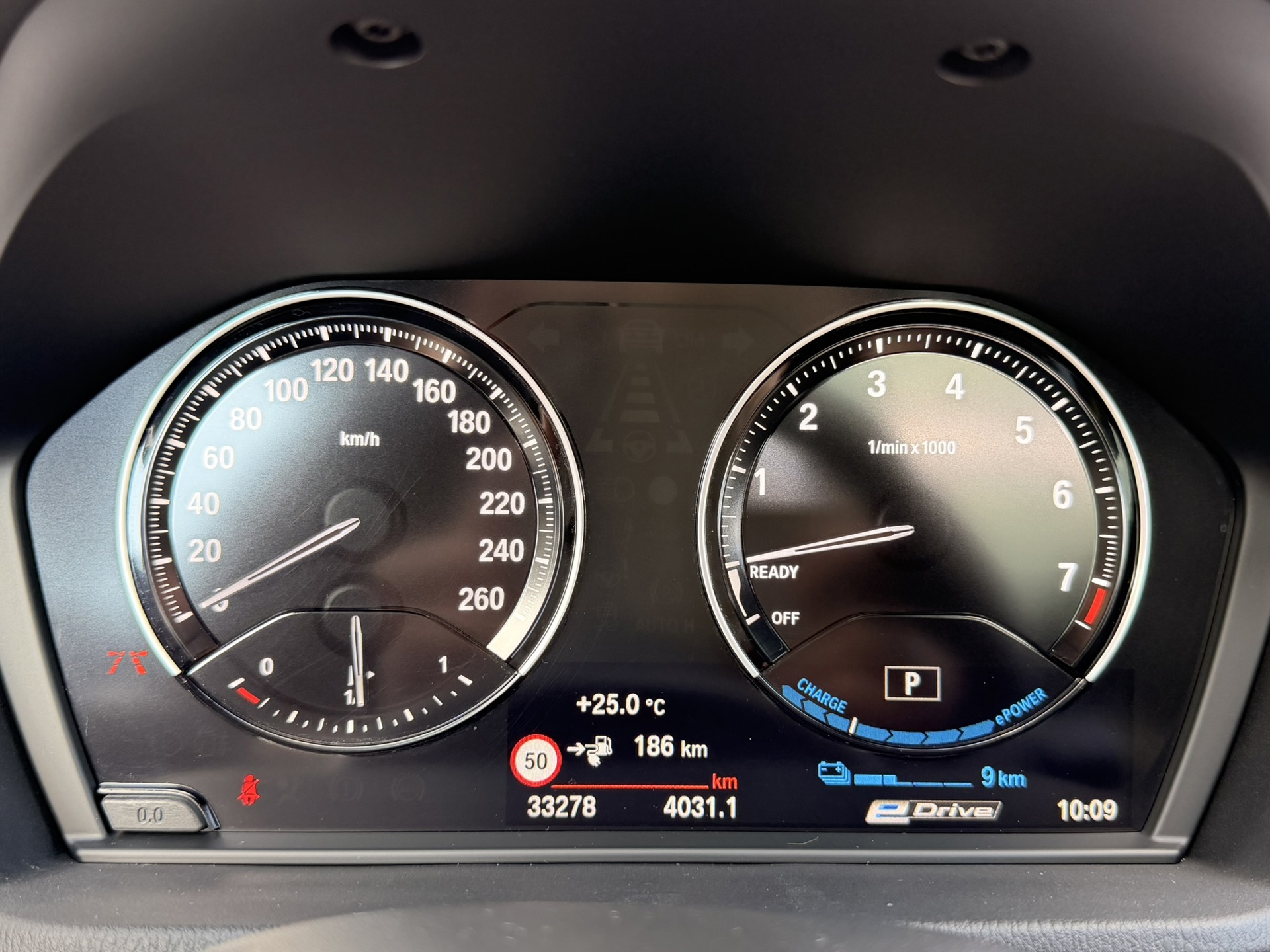 Foto van BMW X1 Xdrive25e
