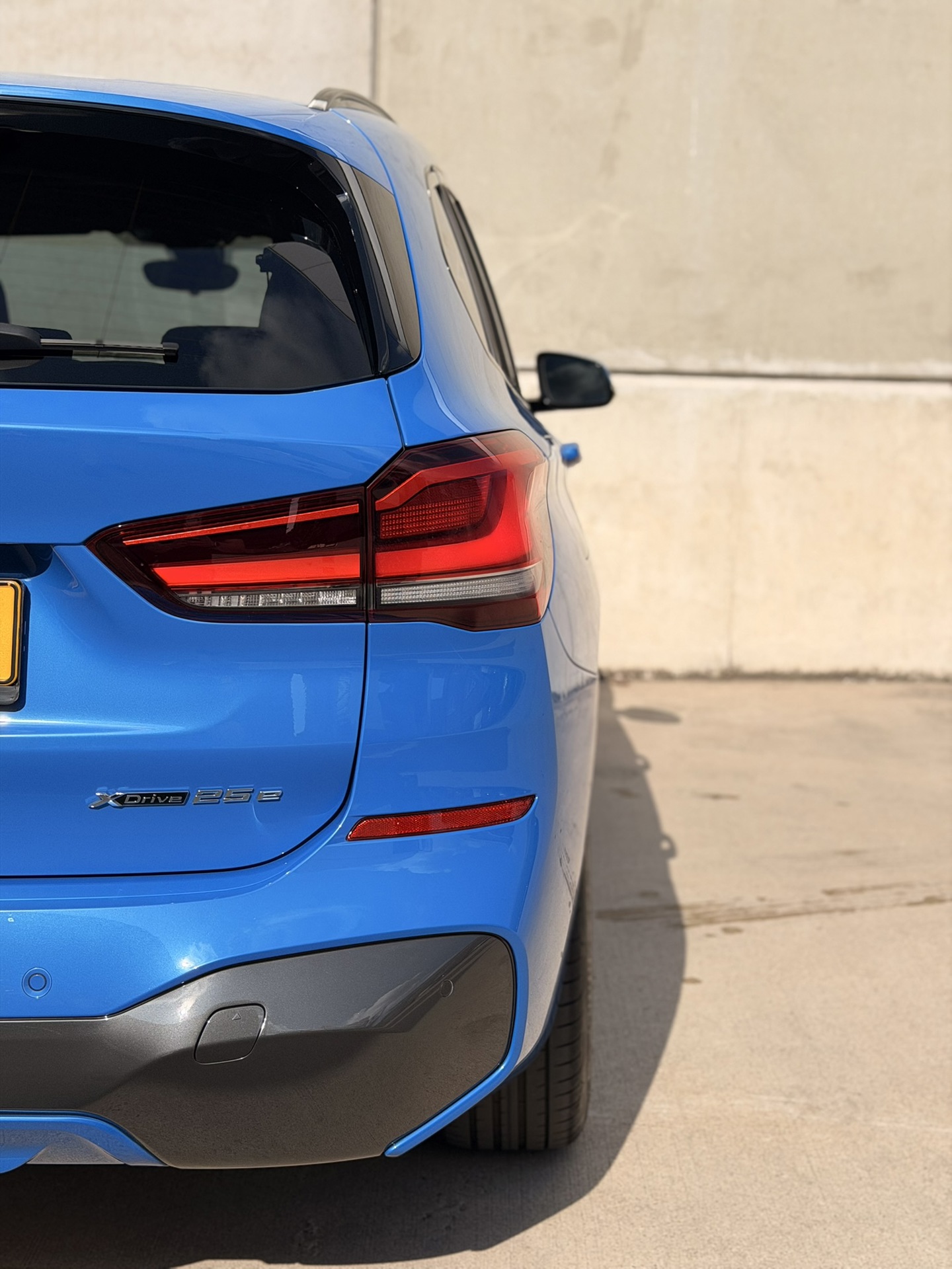 Foto van BMW X1 Xdrive25e