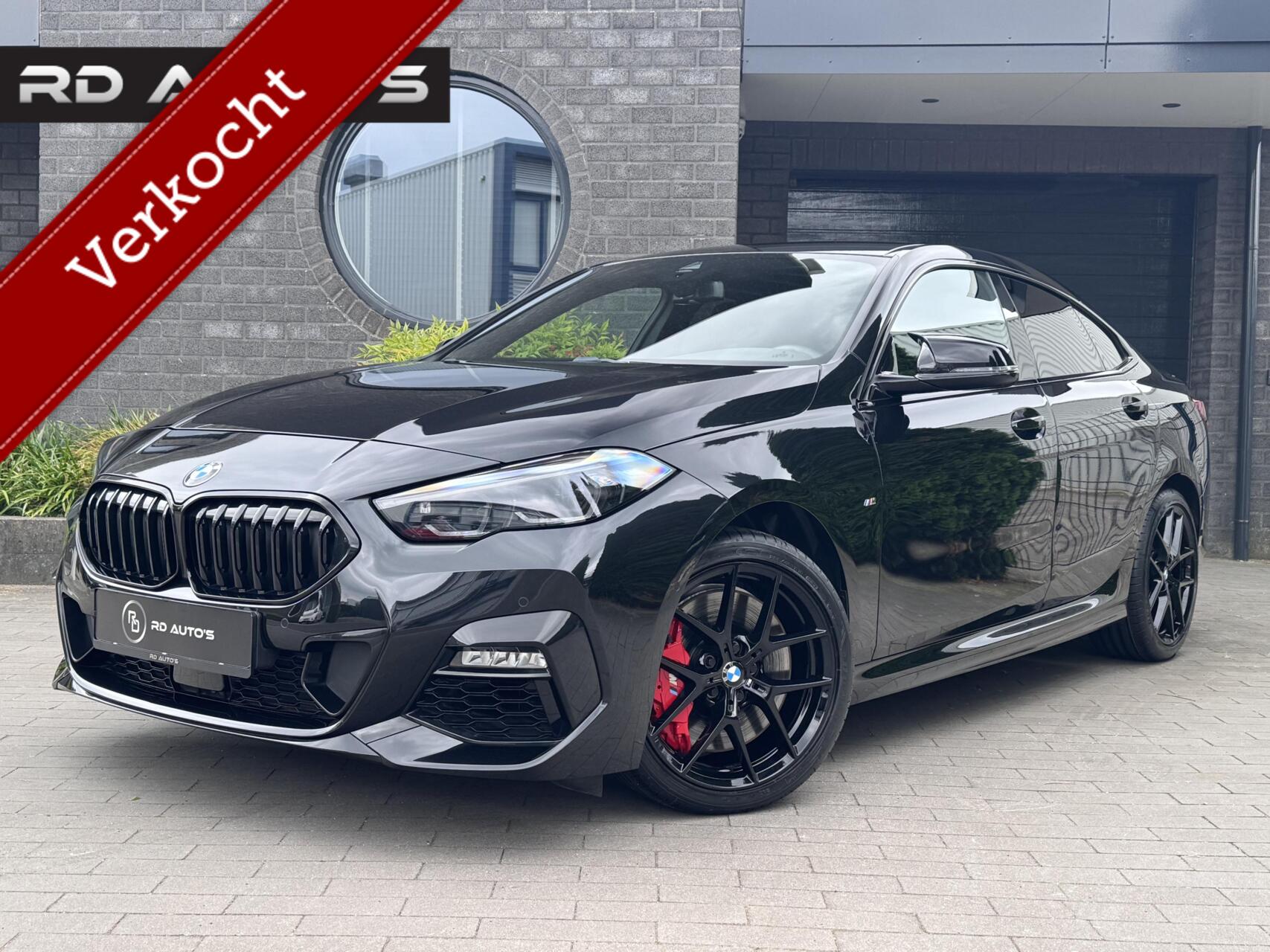 BMW 2-serie Gran Coupé 220i M Sport Edition Sportstoelen Carplay Shadow Line 2023 - voorkant