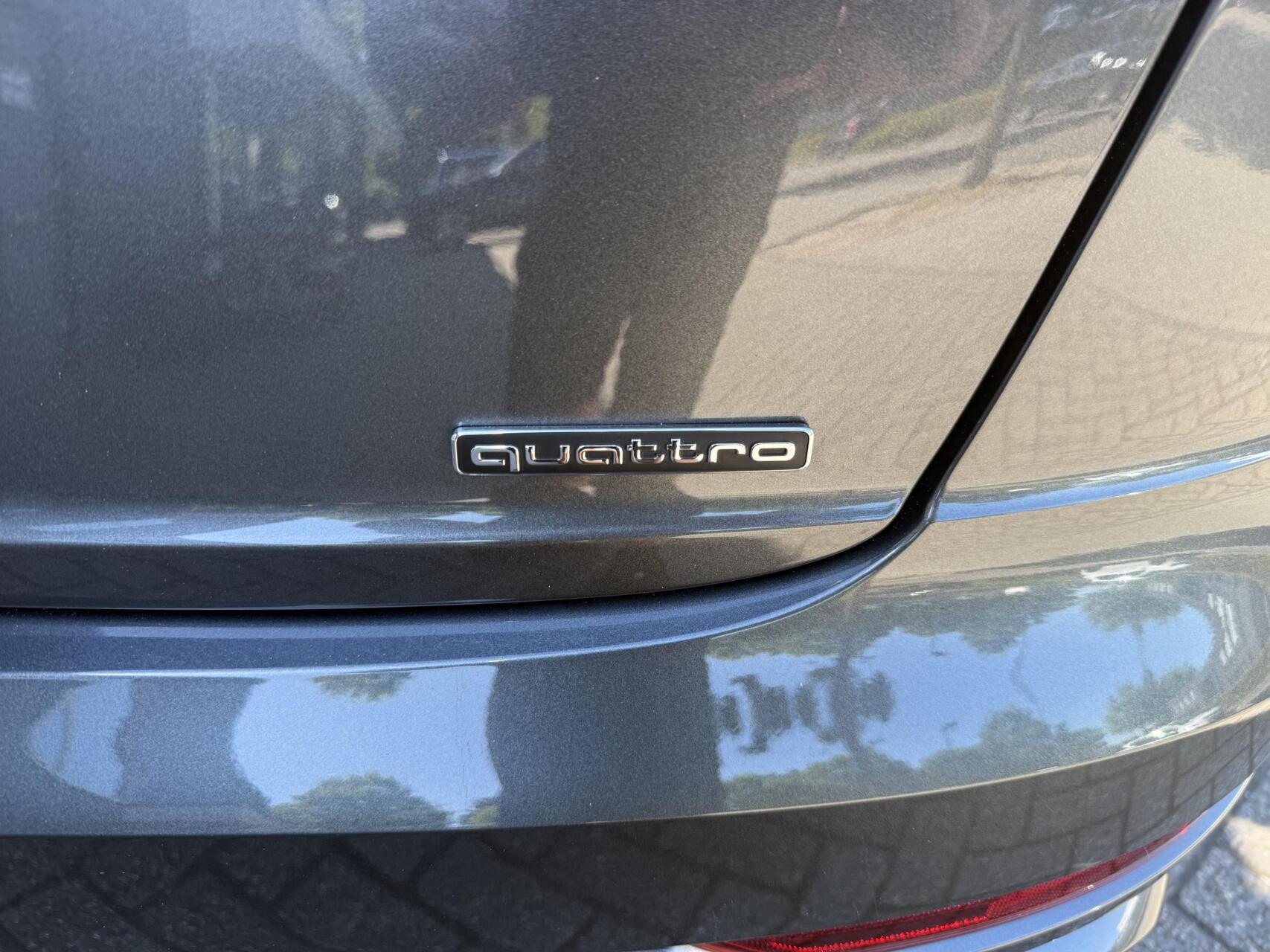 Foto van Audi Q8 55 TFSI E