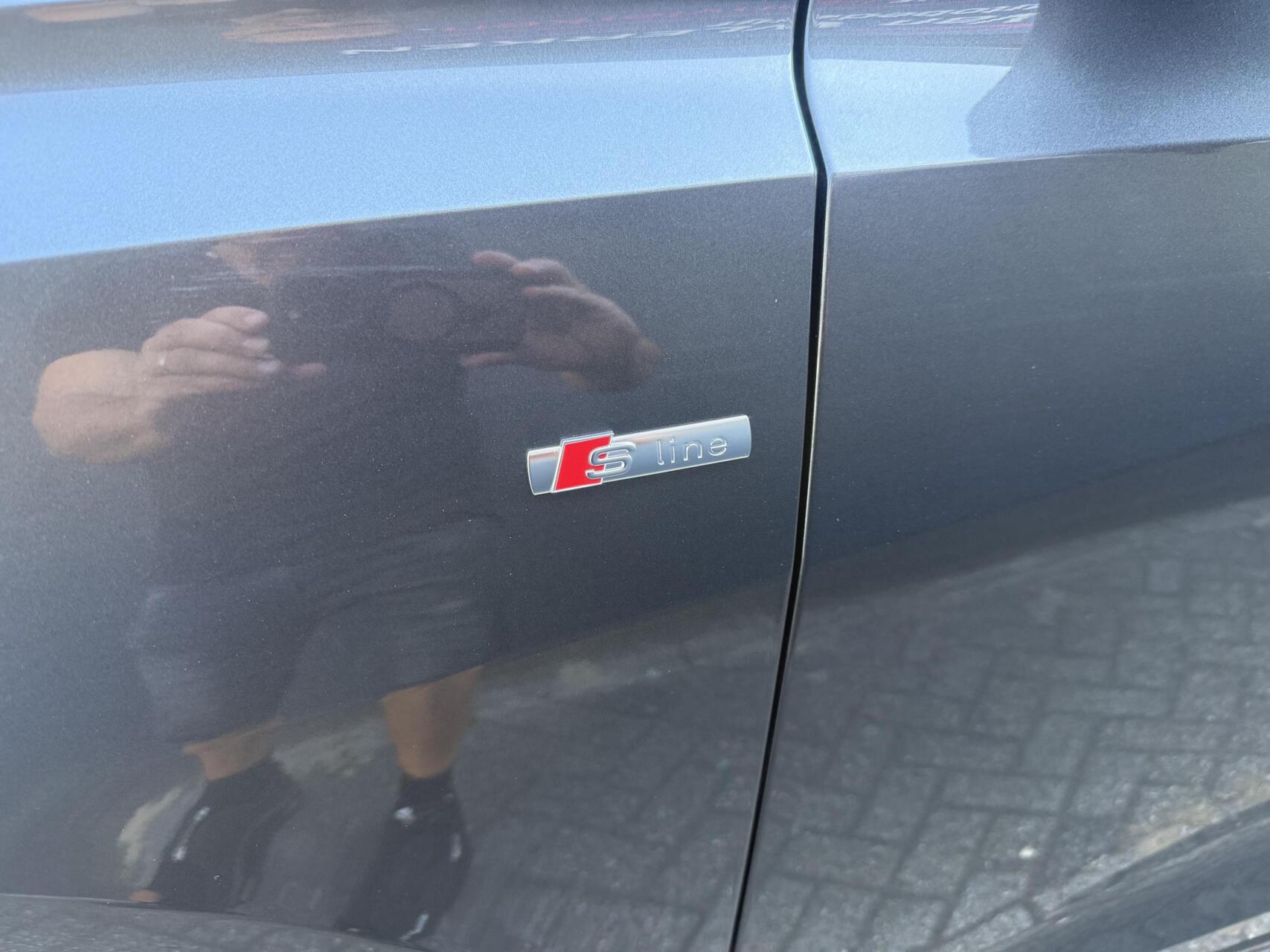 Foto van Audi Q8 55 TFSI E