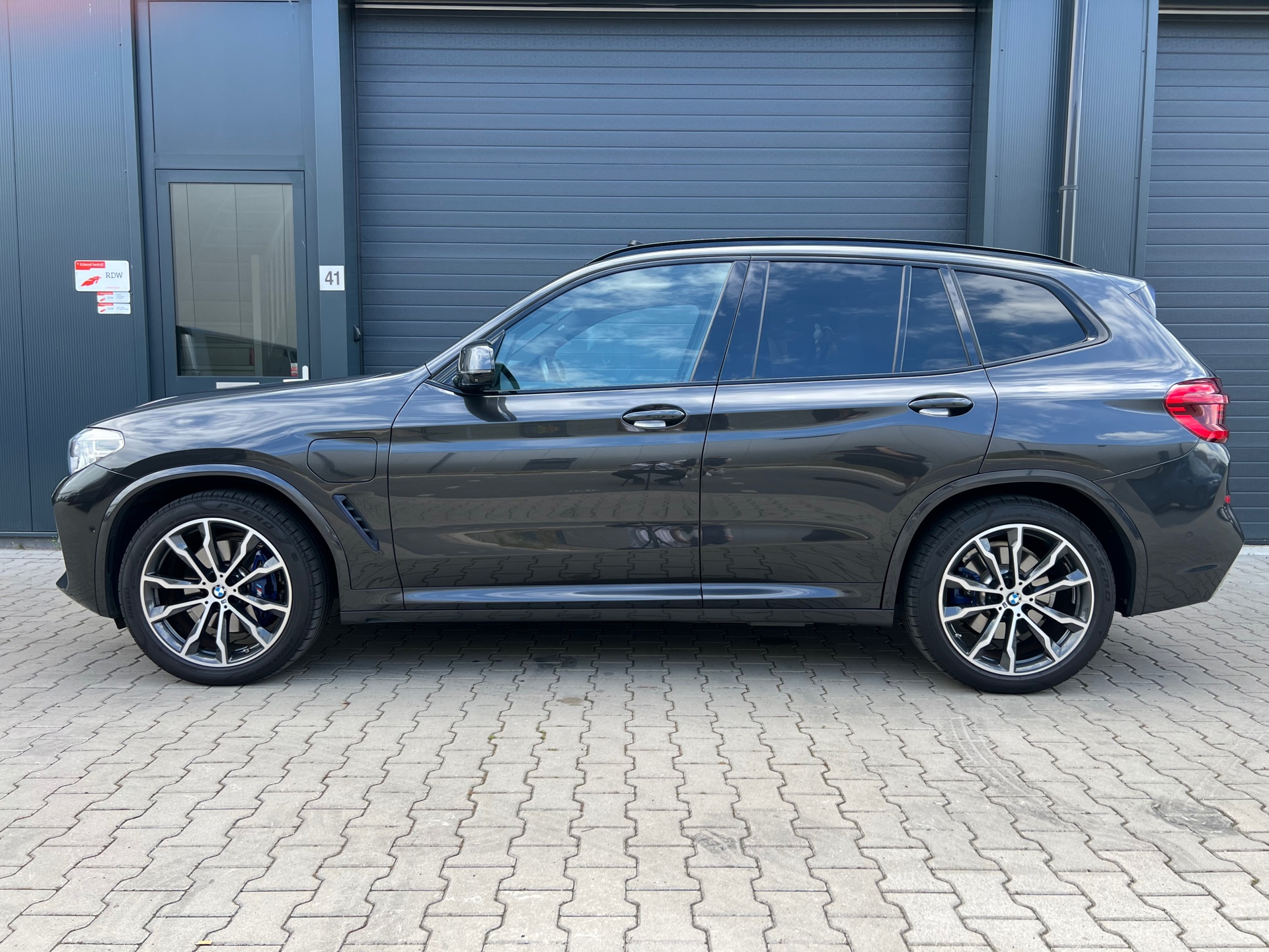 Foto van BMW X3 Xdrive30e