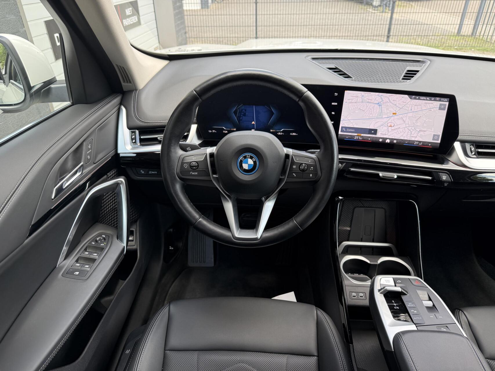 Foto van BMW Ix1 Edrive20