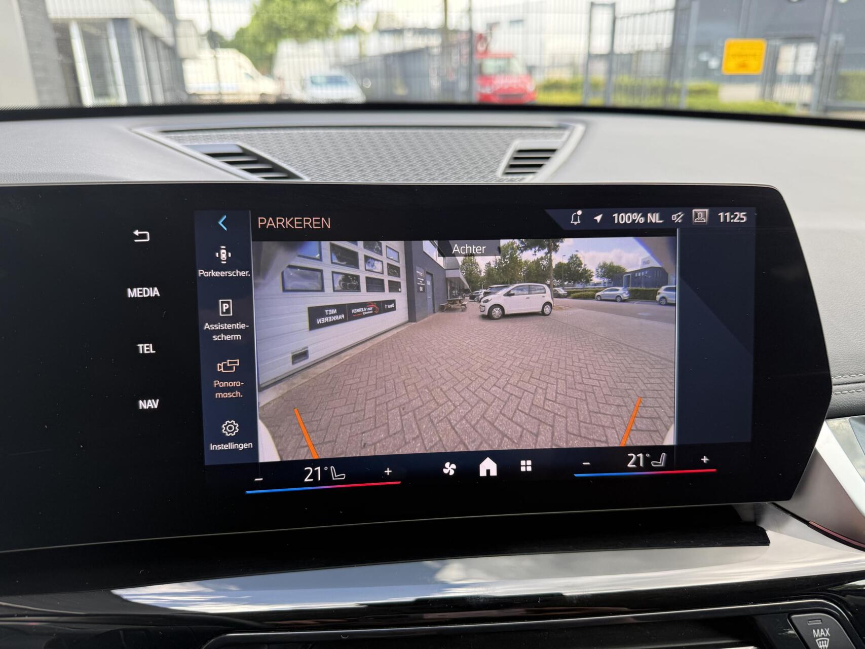 Foto van BMW Ix1 Edrive20
