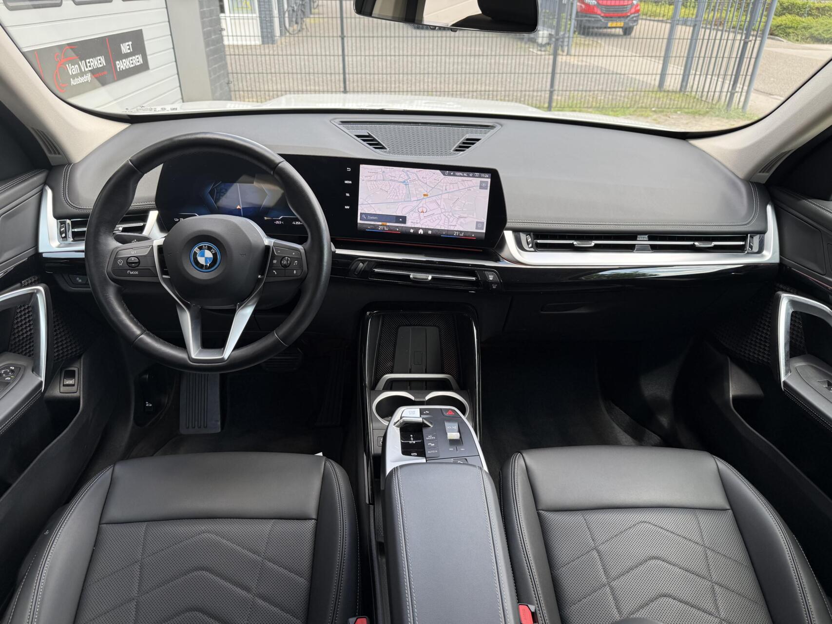 Foto van BMW Ix1 Edrive20