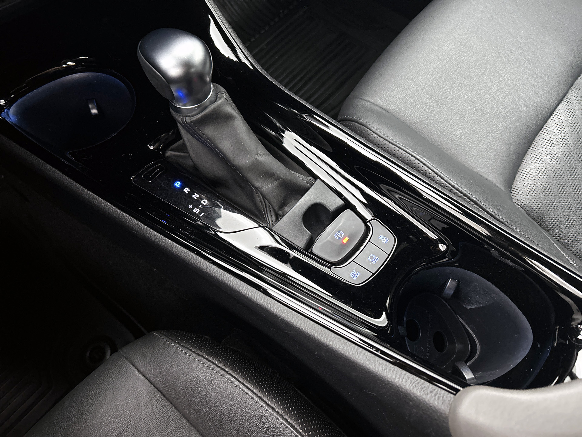 Foto van Toyota Toyota C-hr