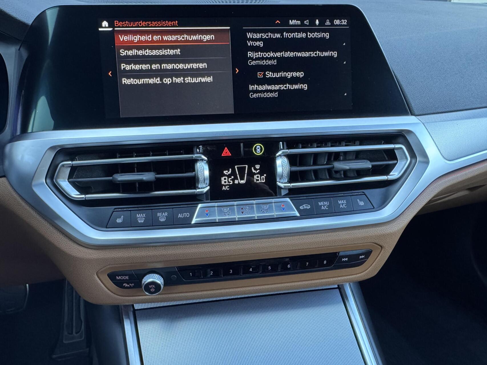 Foto van BMW 330e