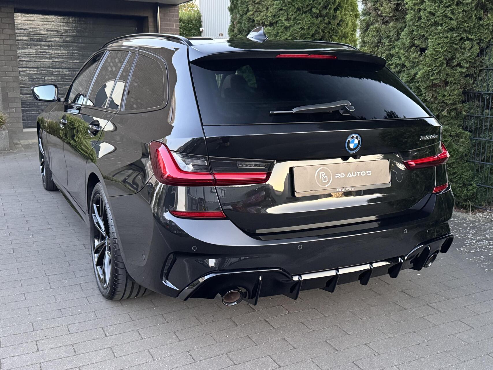 Foto van BMW 330e
