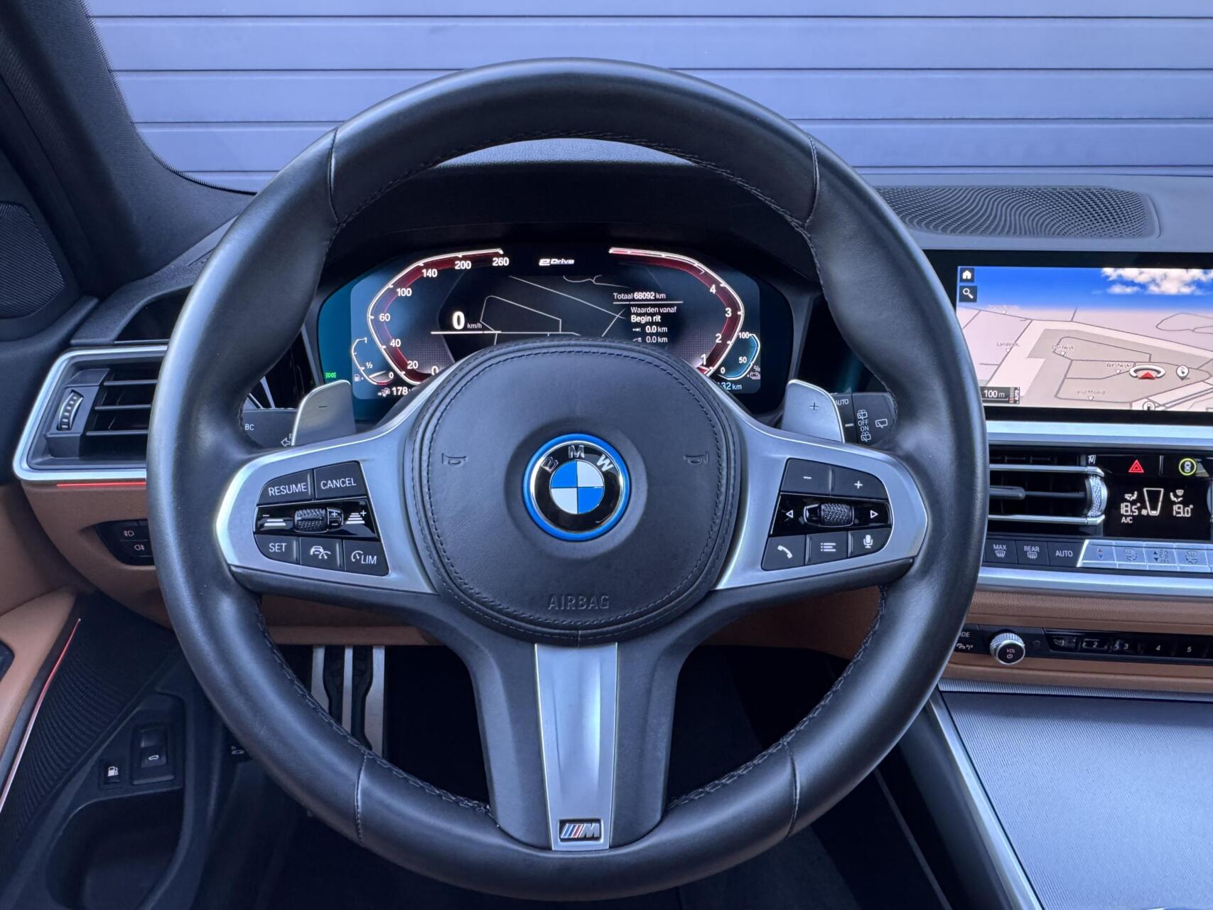 Foto van BMW 330e
