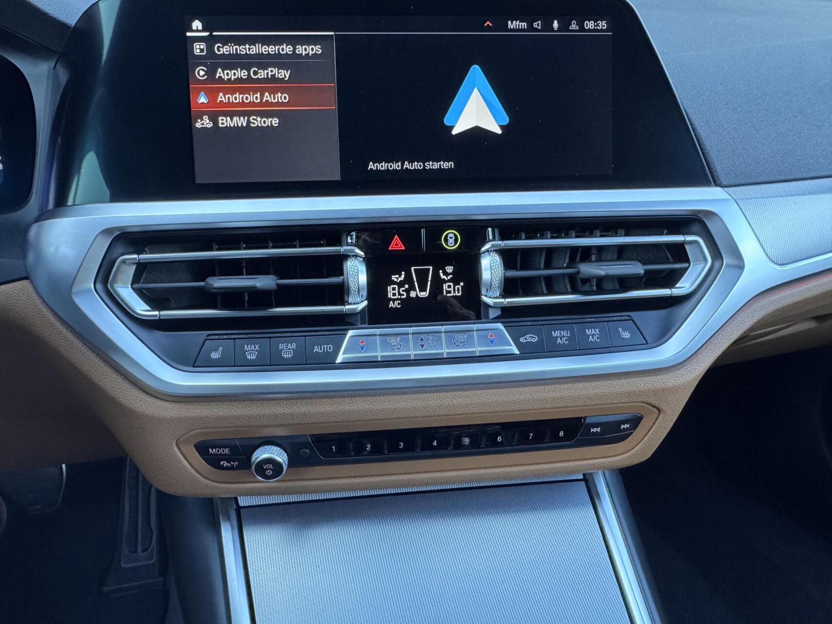 Foto van BMW 330e