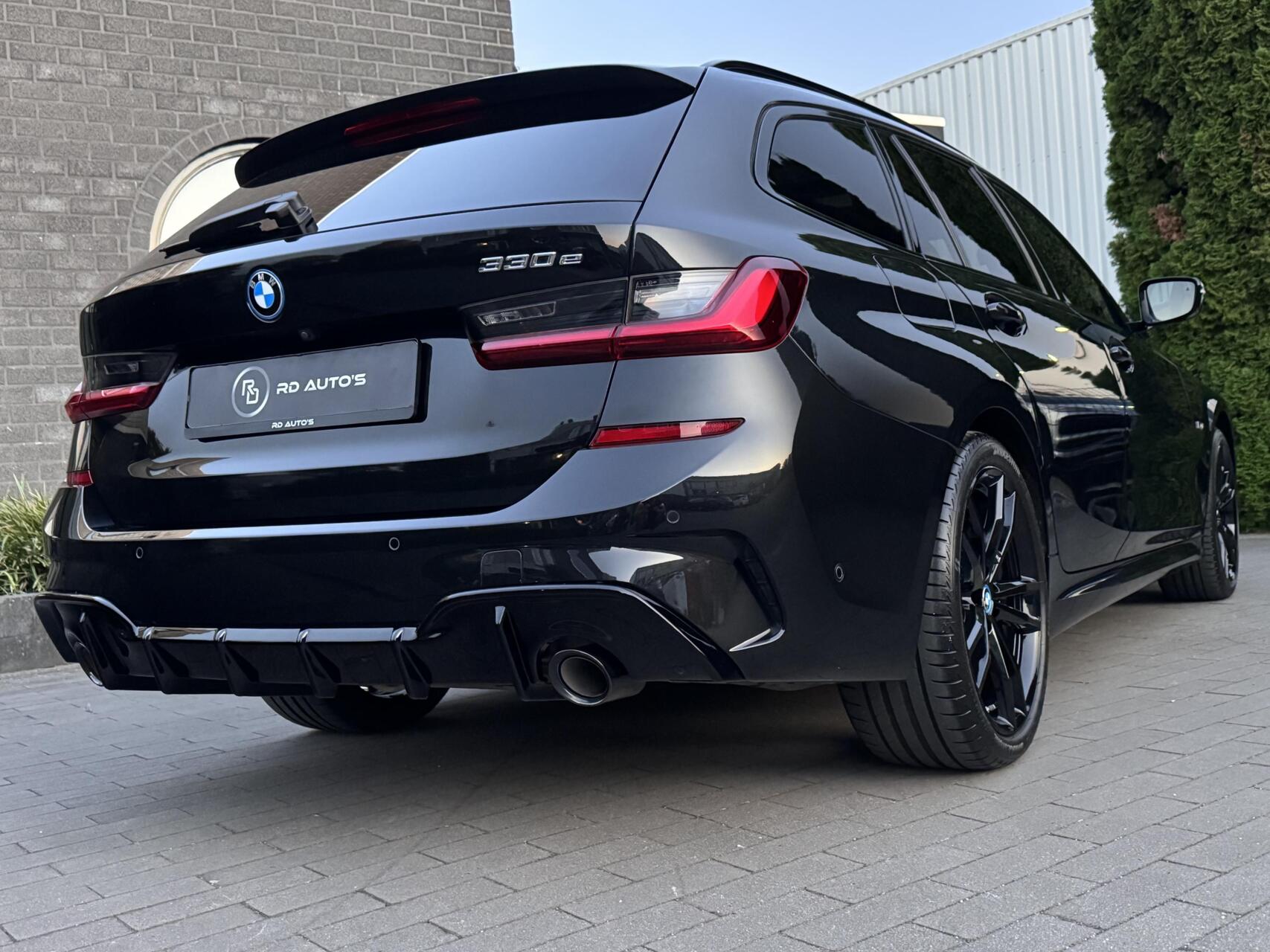 Foto van BMW 330e