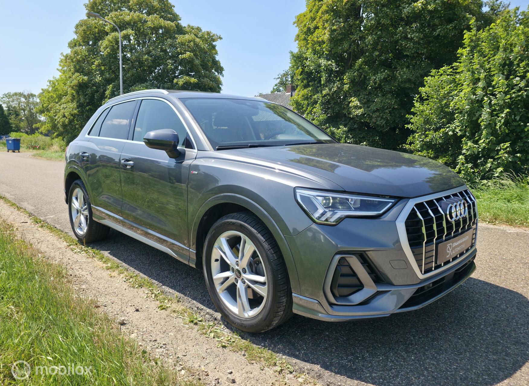 Foto van Audi Q3 E-tron