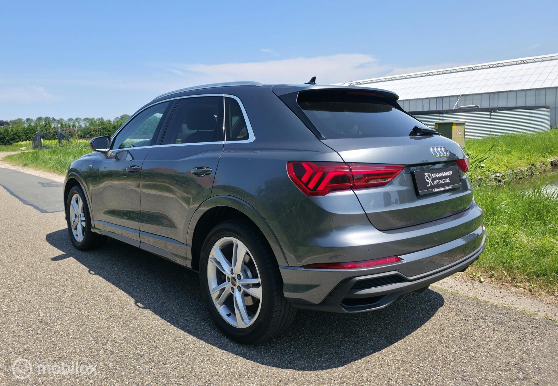 Foto van Audi Q3 E-tron