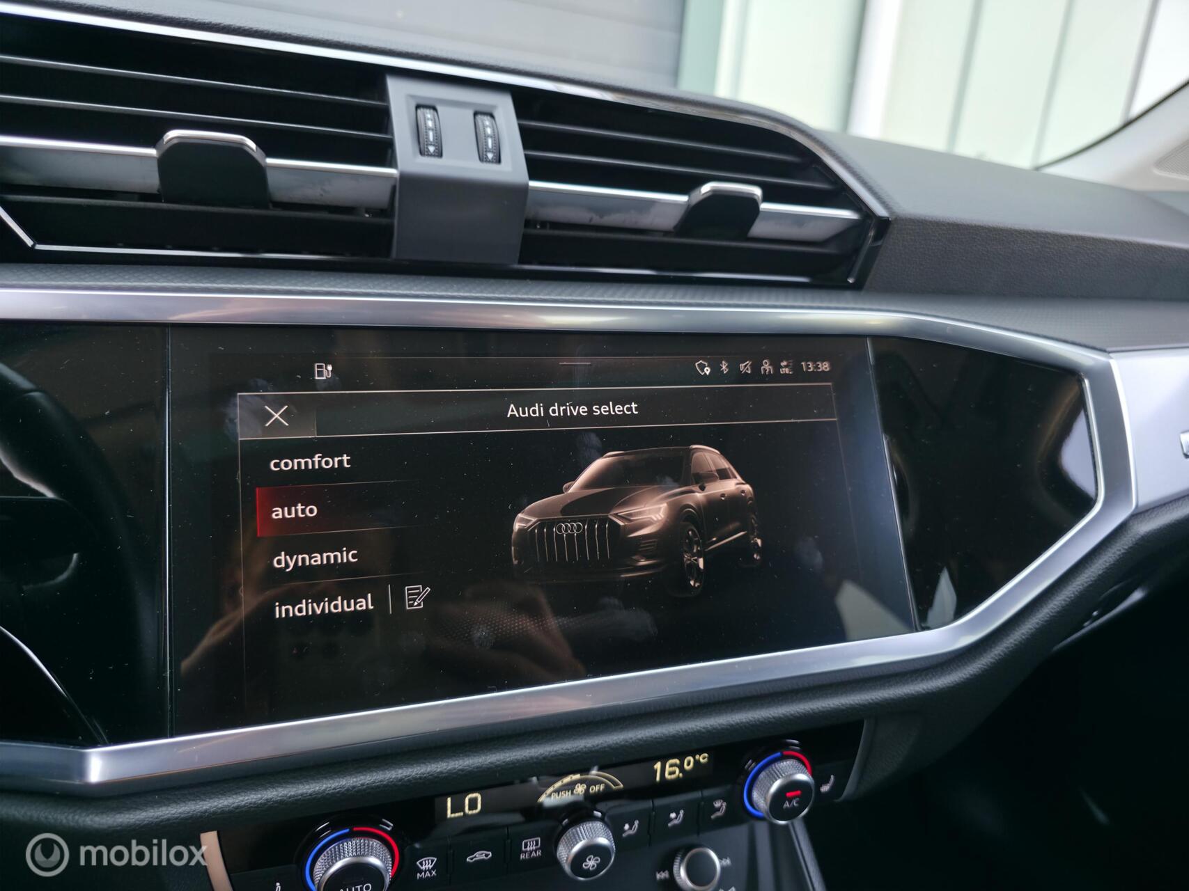 Foto van Audi Q3 E-tron