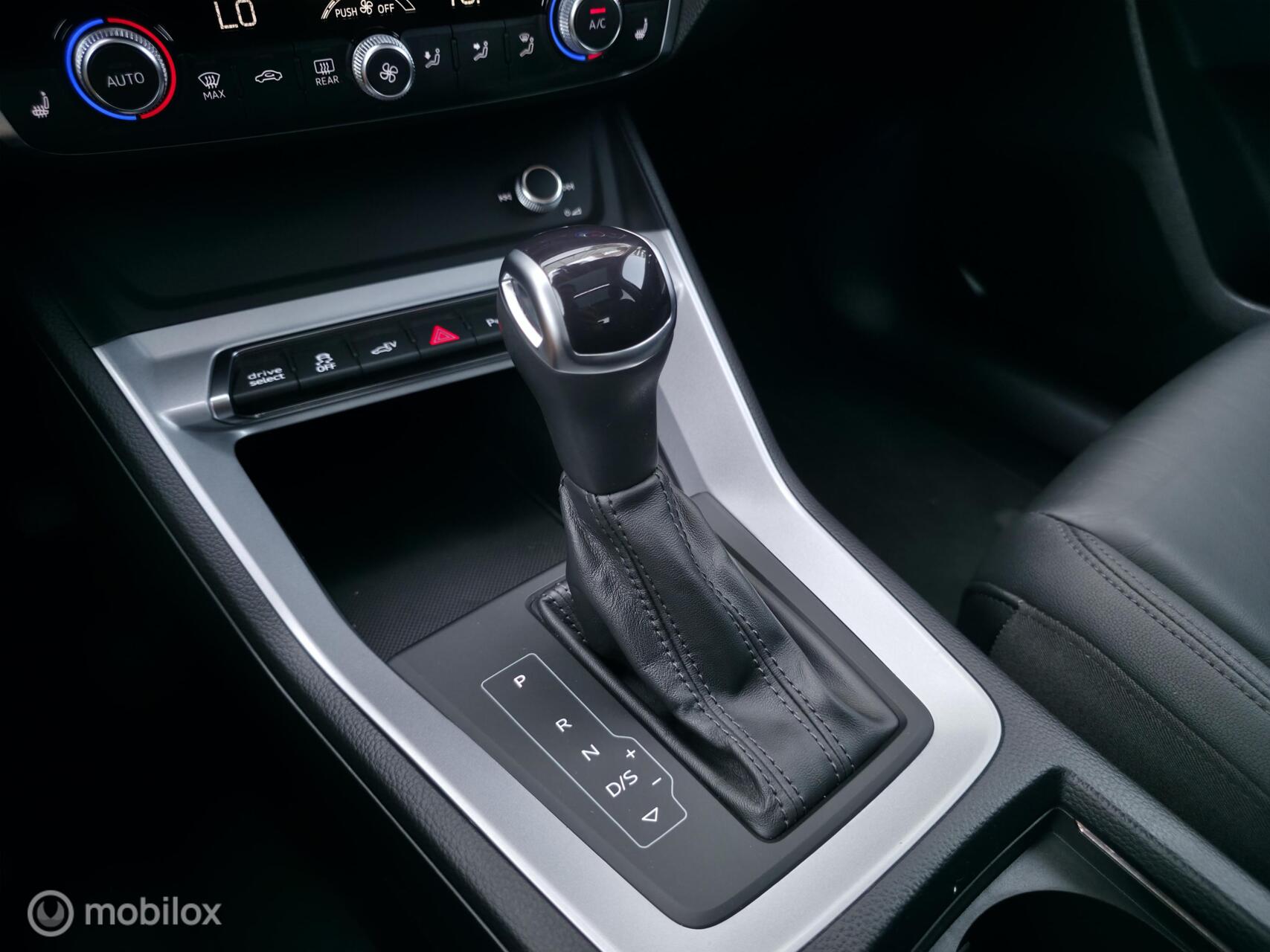 Foto van Audi Q3 E-tron