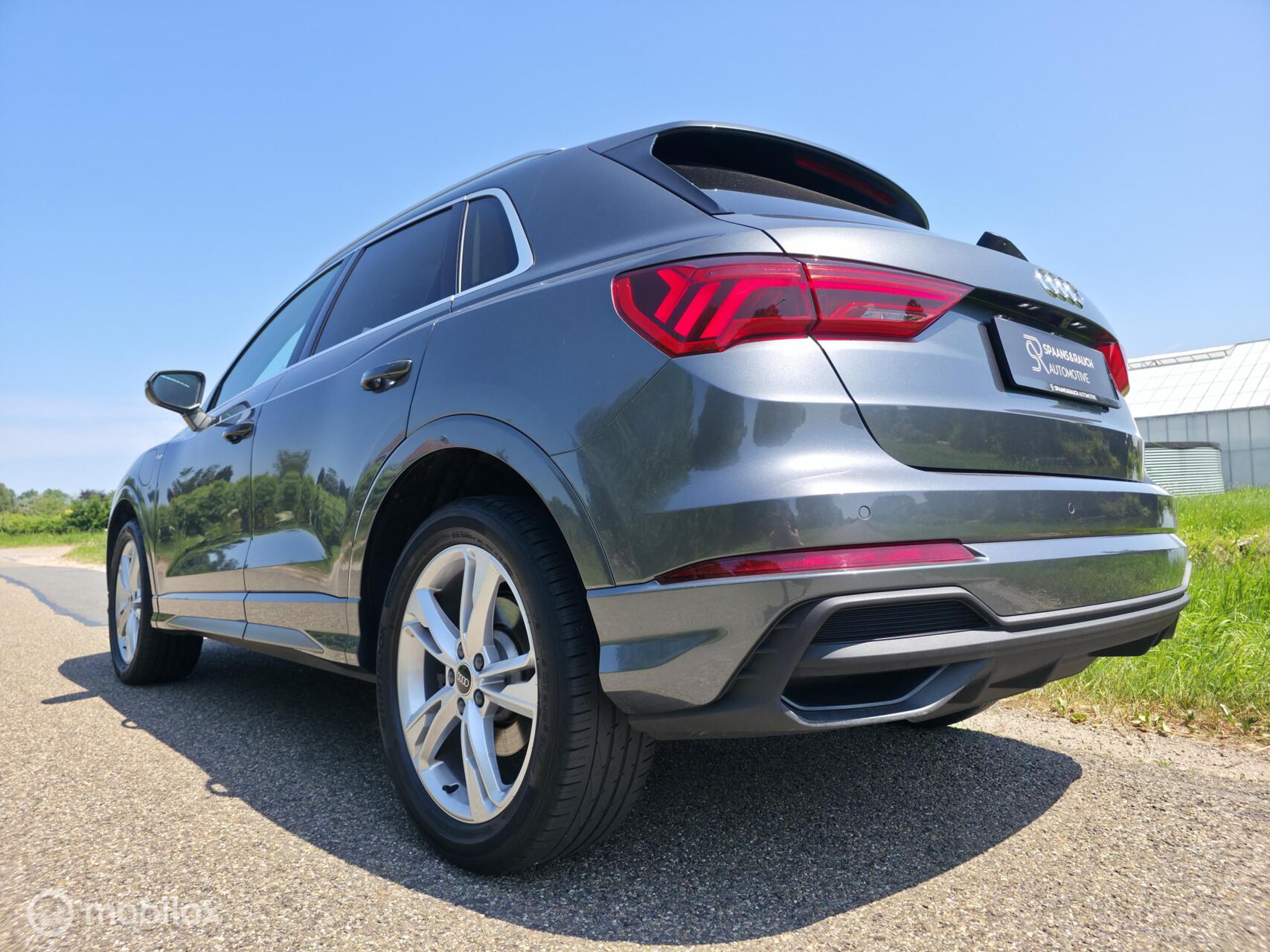Foto van Audi Q3 E-tron