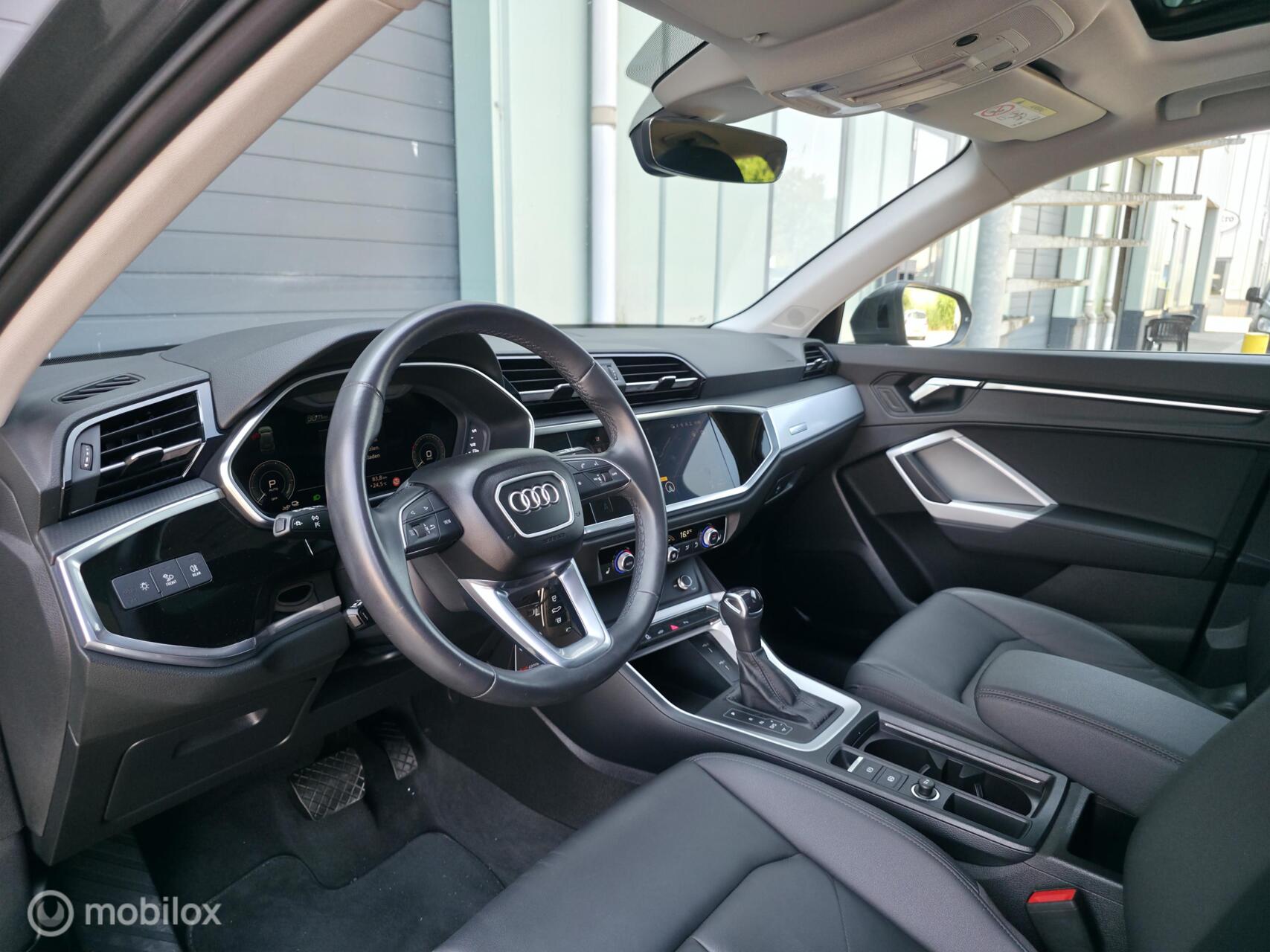 Foto van Audi Q3 E-tron