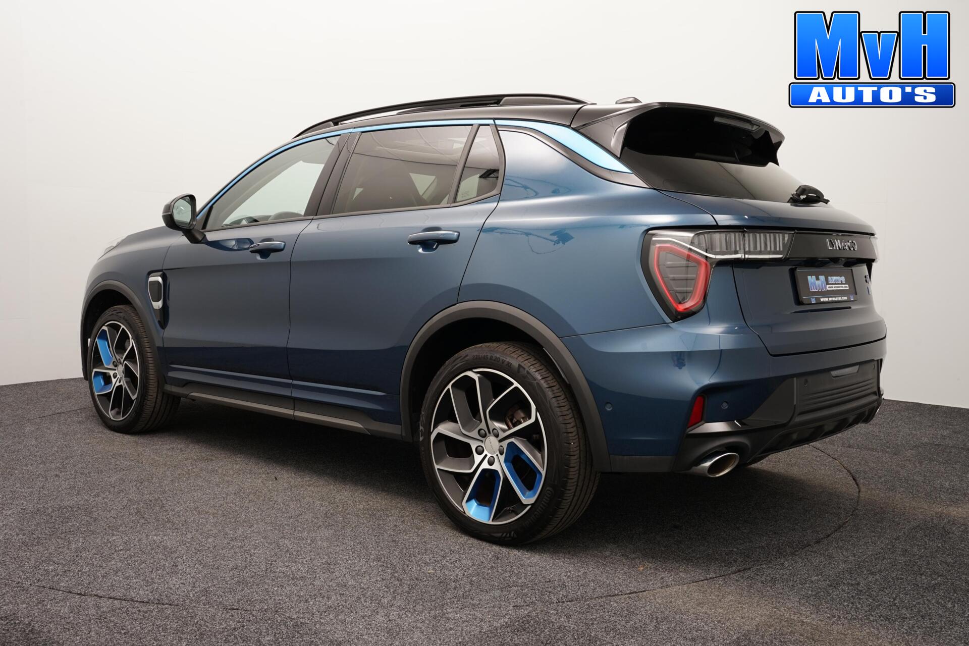 Foto van Lynk&co LYNK & Co 01