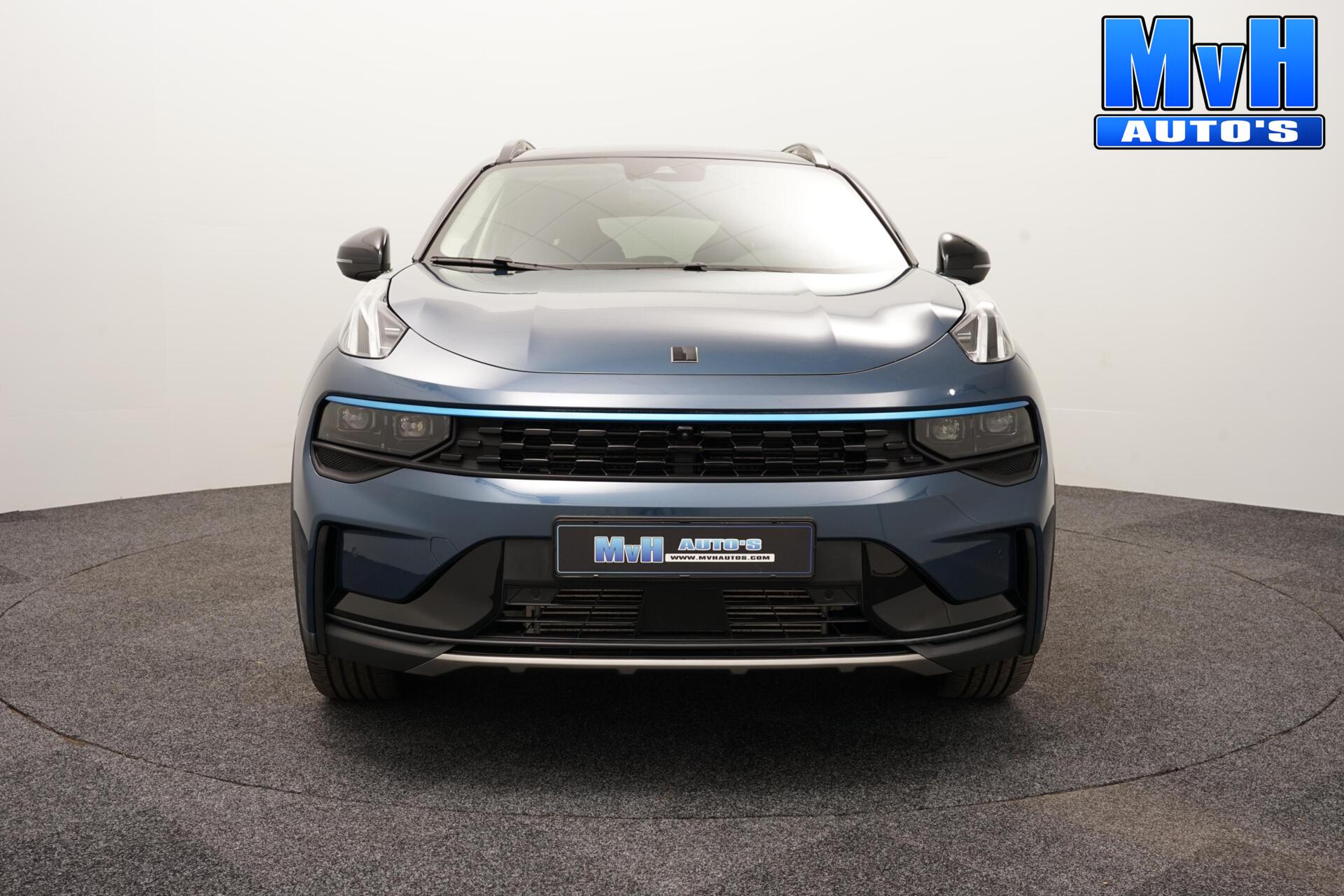 Foto van Lynk&co LYNK & Co 01