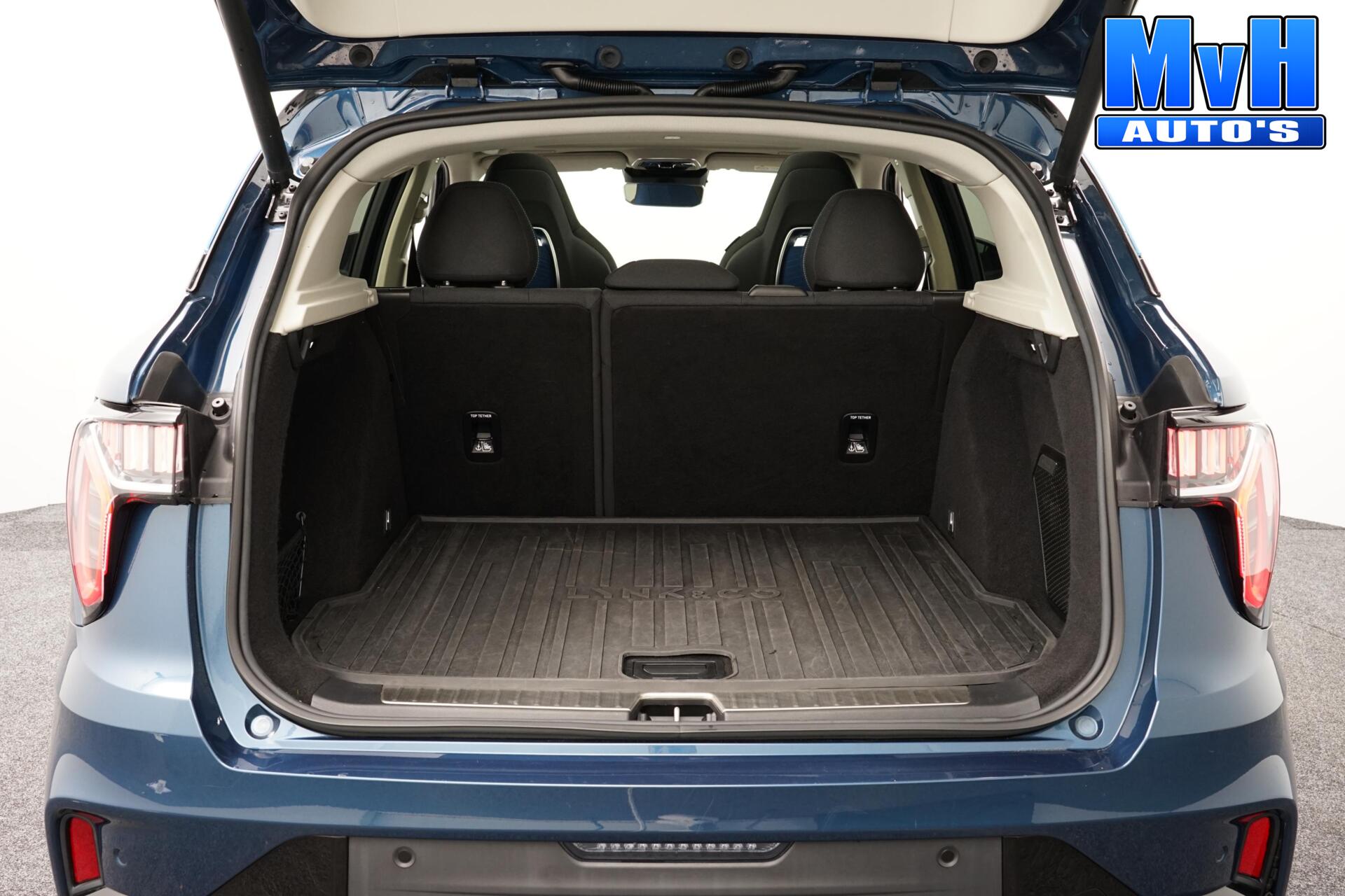 Foto van Lynk&co LYNK & Co 01