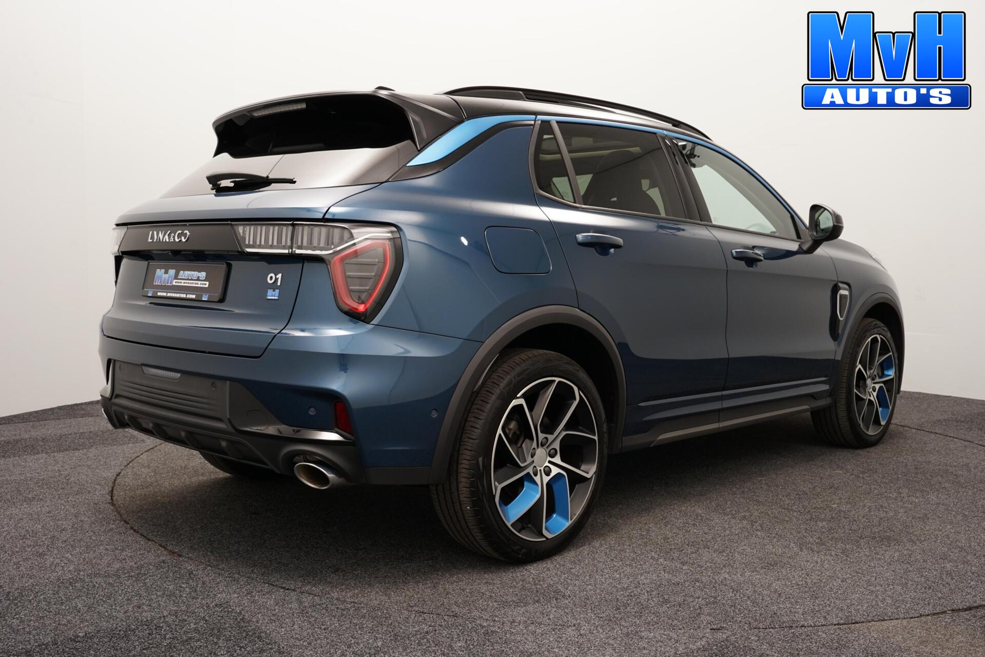 Foto van Lynk&co LYNK & Co 01