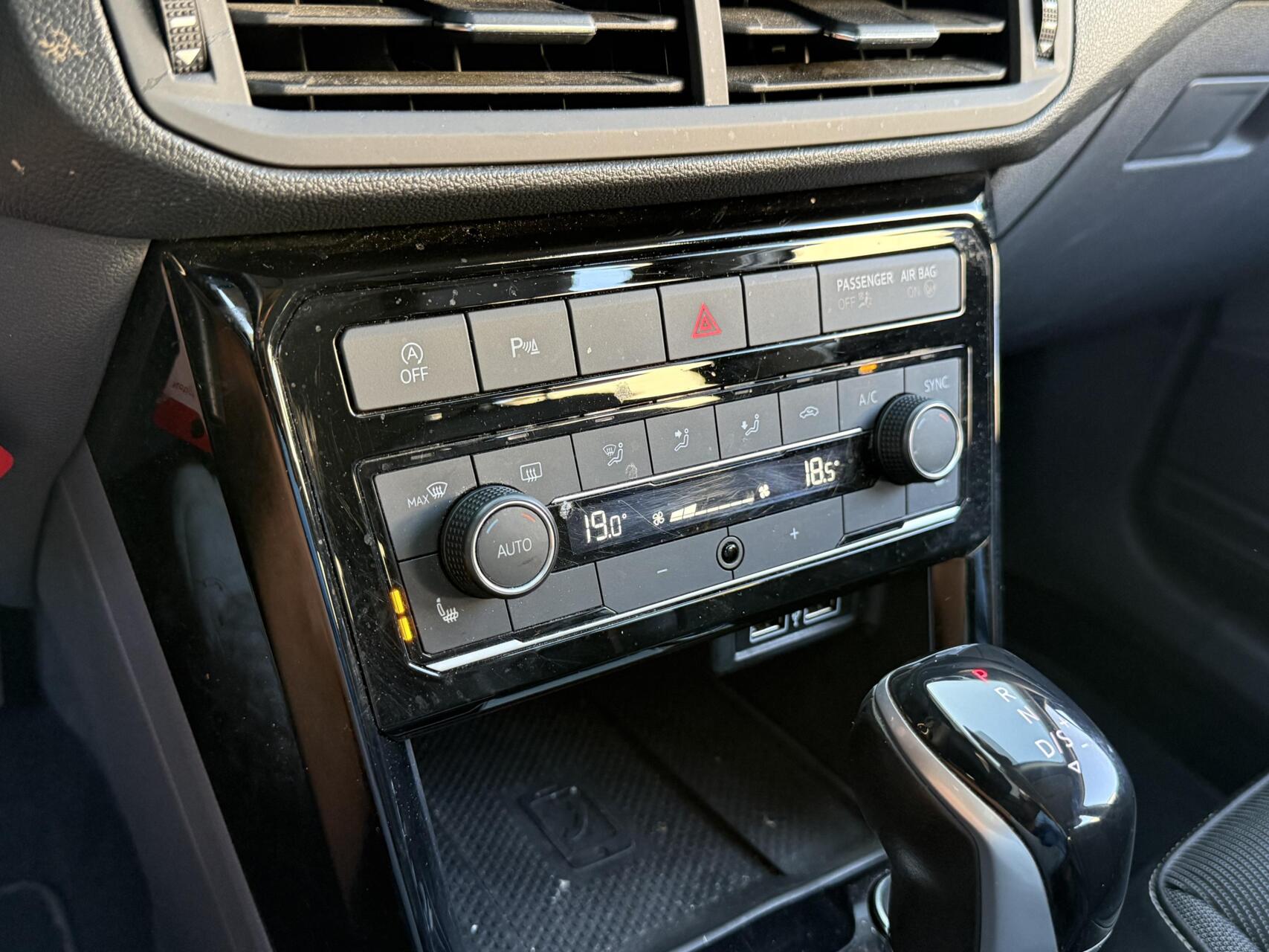 Foto van Volkswagen T-cross