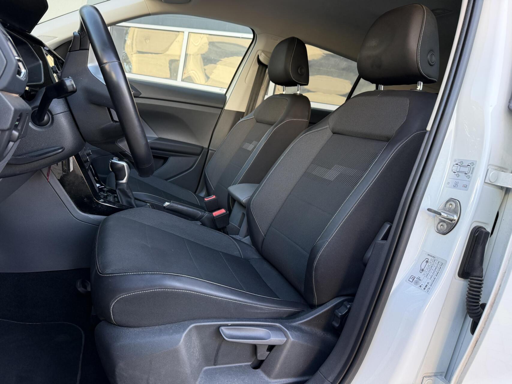 Foto van Volkswagen T-cross