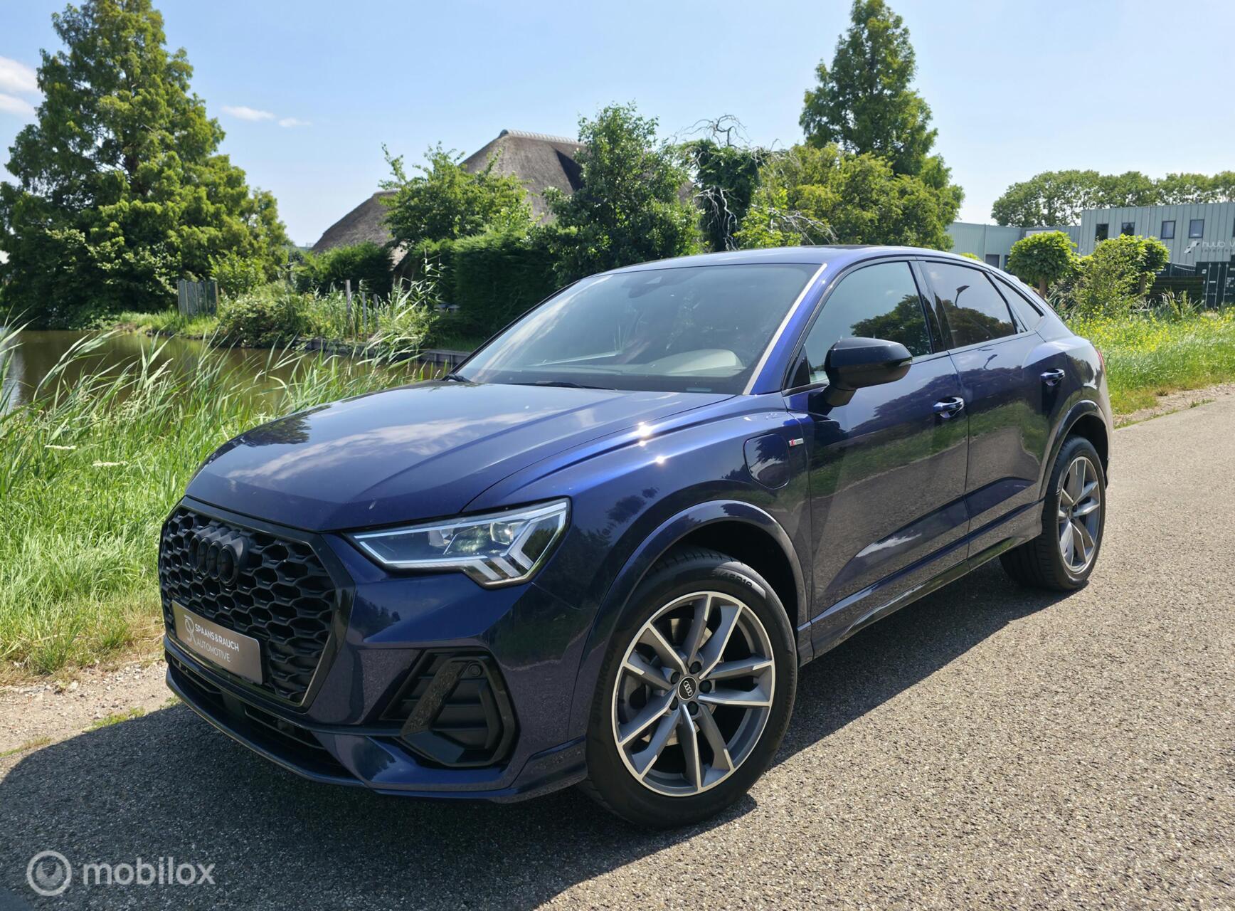 Audi Q3 Sportback 45 TFSI e / 3x S-Line / Luxe / Carplay 2023 - voorkant