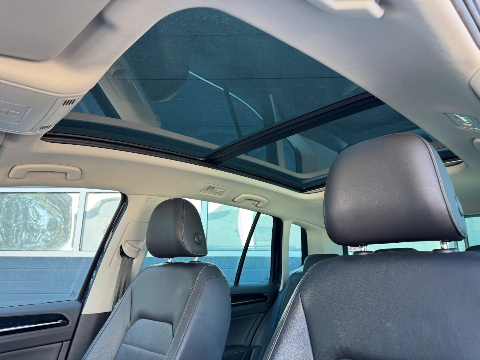 Foto van Volkswagen Golf Sportsvan