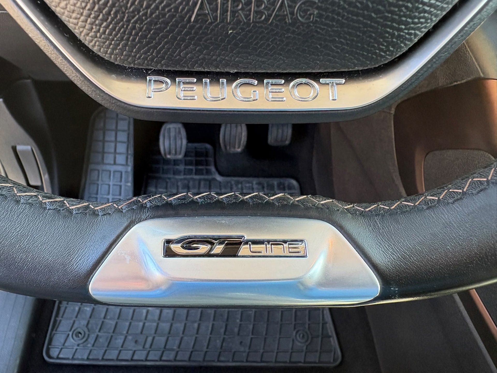 Foto van Peugeot Rifter
