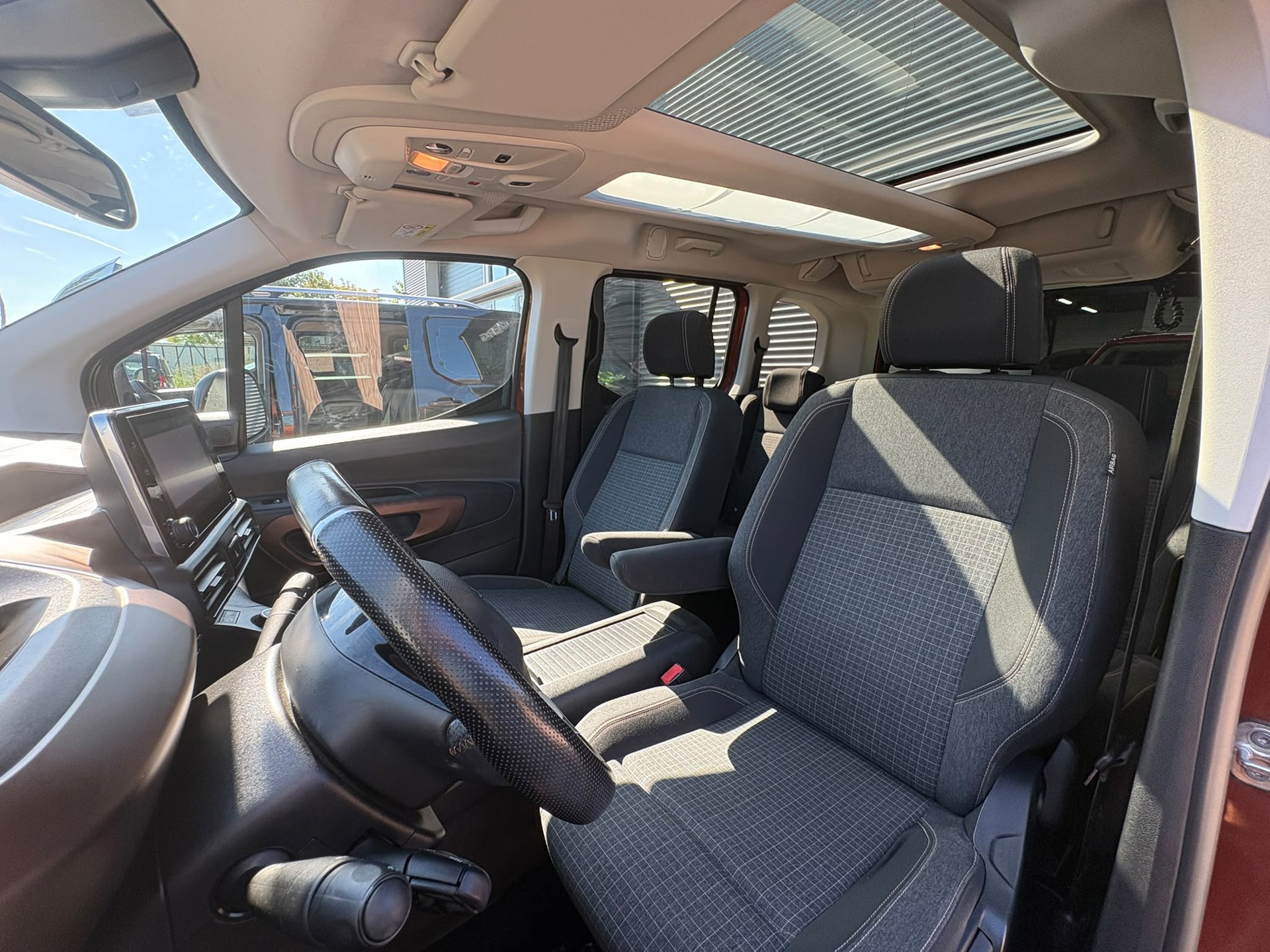 Foto van Peugeot Rifter