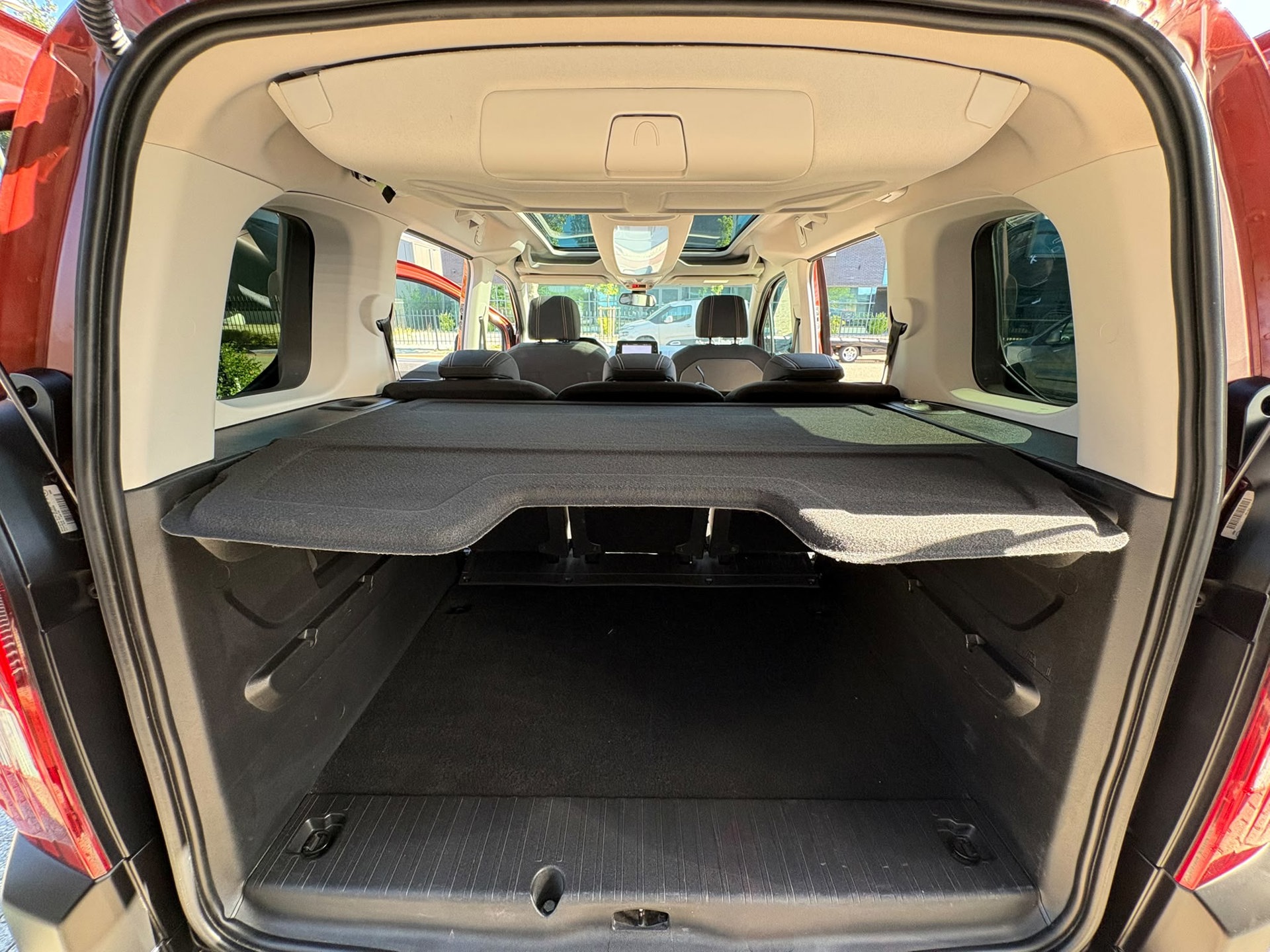Foto van Peugeot Rifter