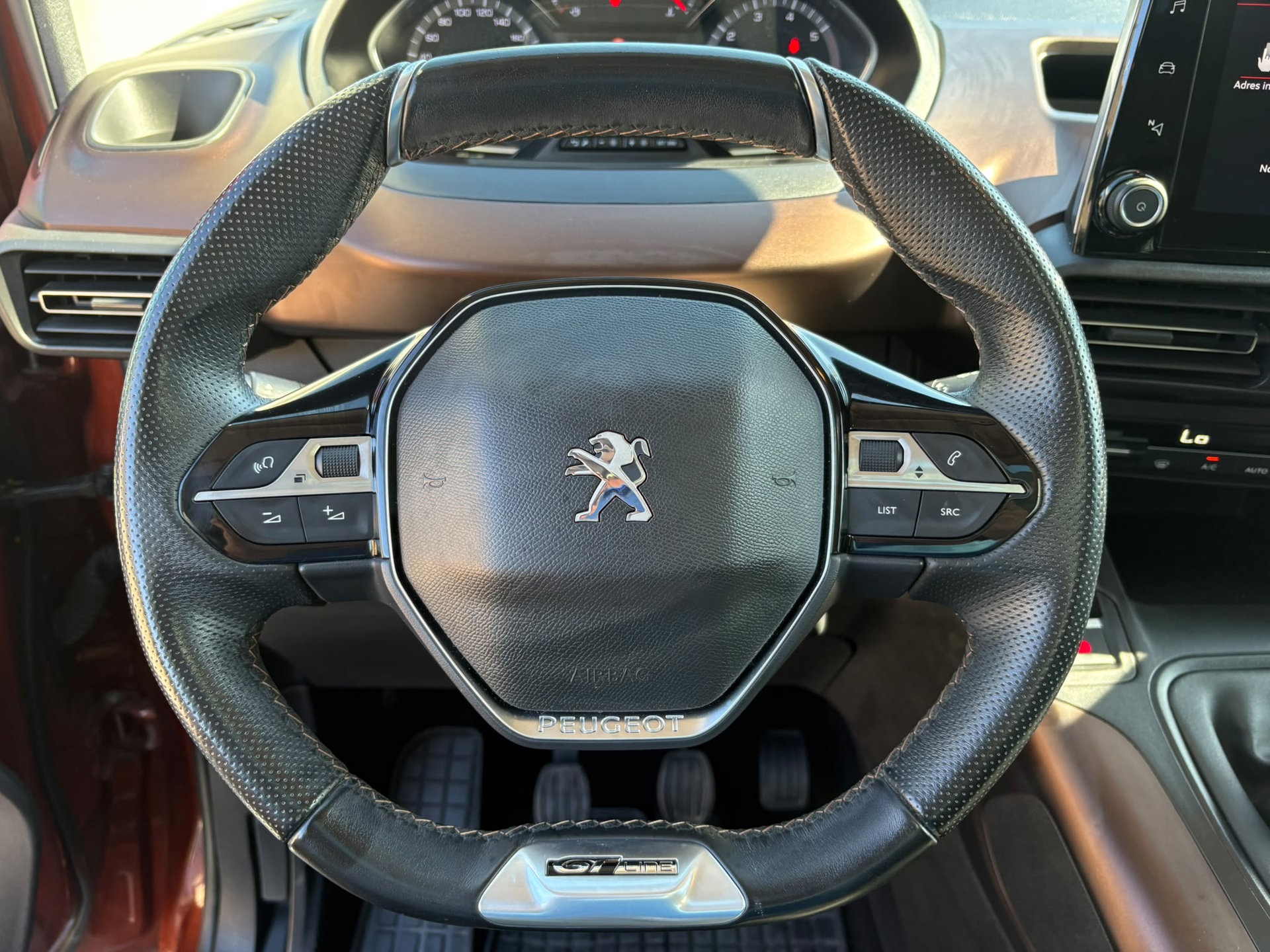 Foto van Peugeot Rifter