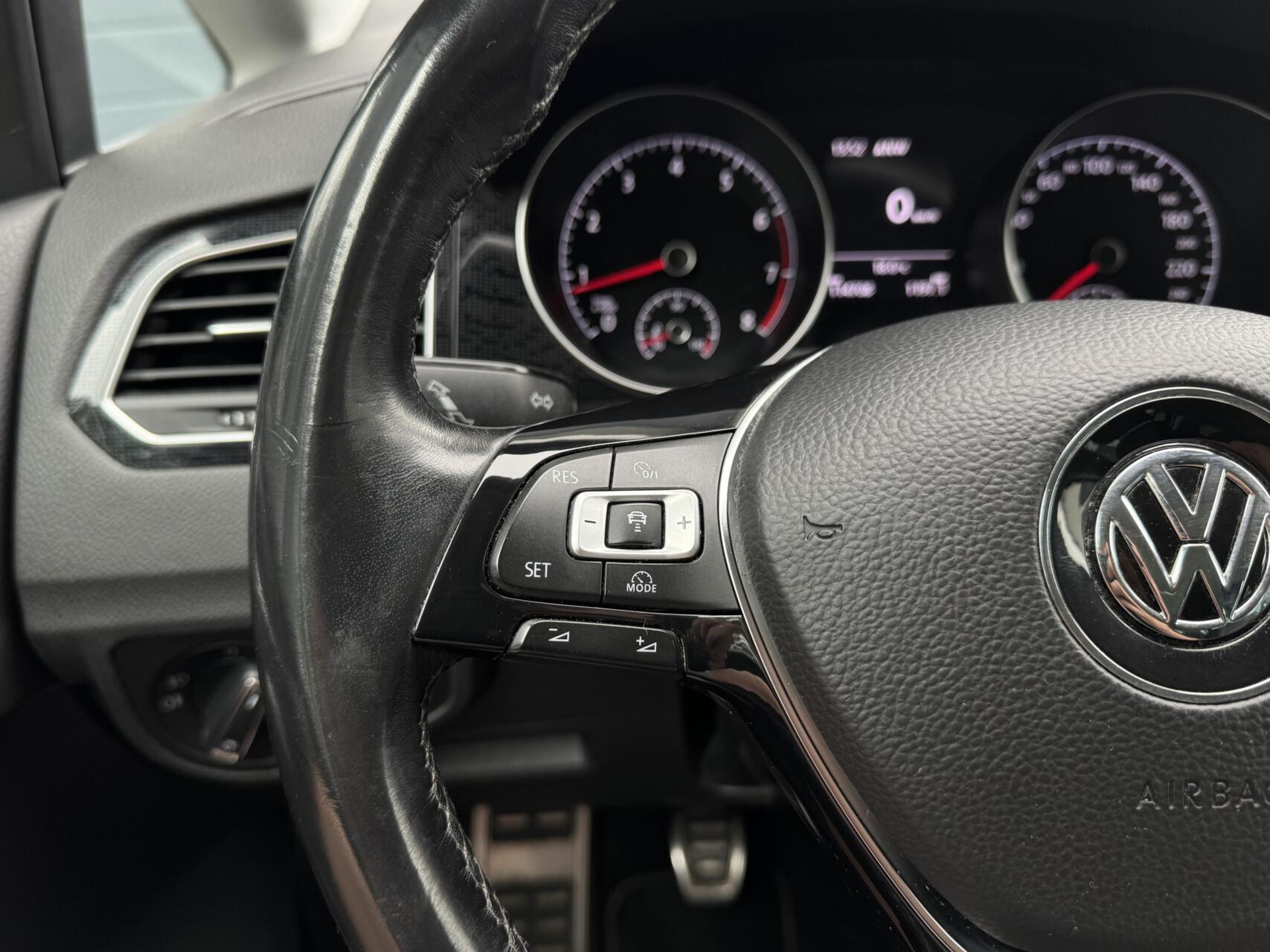 Foto van Volkswagen Golf Sportsvan