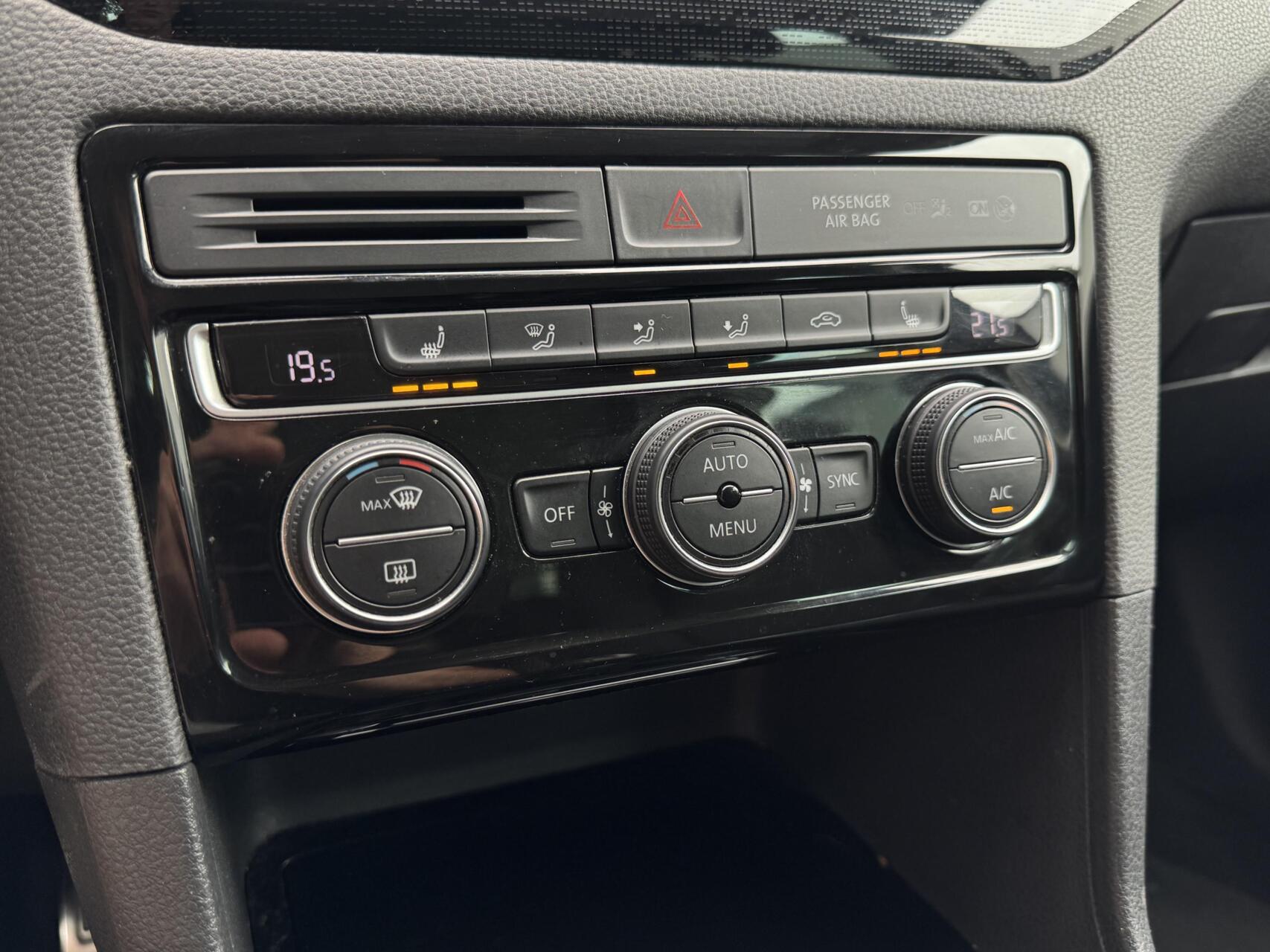 Foto van Volkswagen Golf Sportsvan