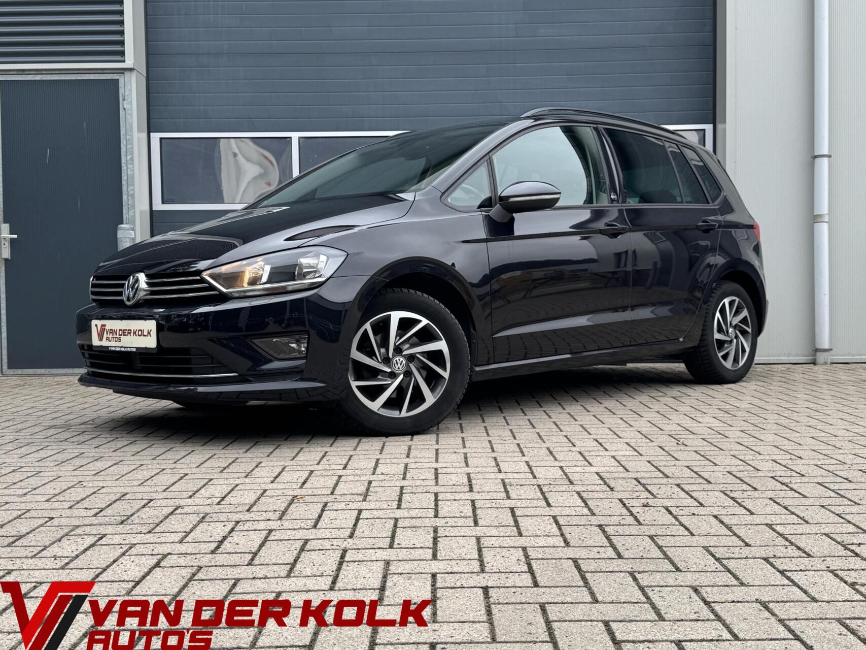 Volkswagen Golf Sportsvan 1.4 TSI Sound | Carplay | Adaptive cruise | Navigatie | Stoelverwarming | Trekhaak | Sensoren 2017 - voorkant
