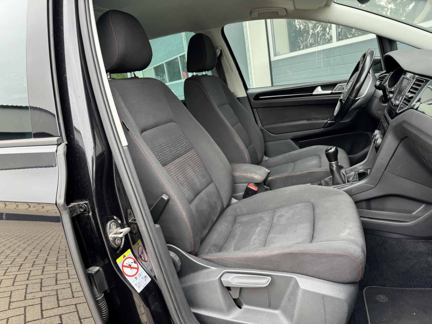 Foto van Volkswagen Golf Sportsvan