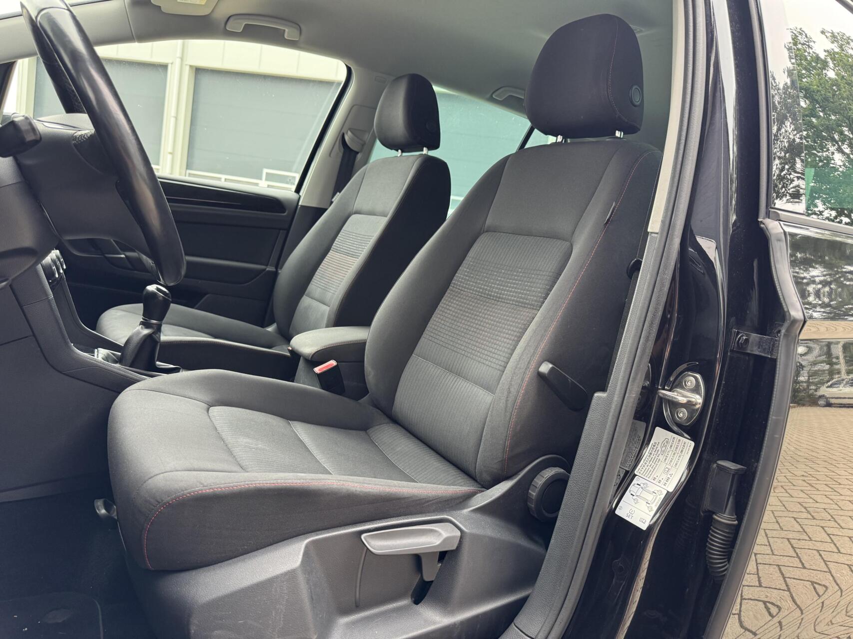 Foto van Volkswagen Golf Sportsvan