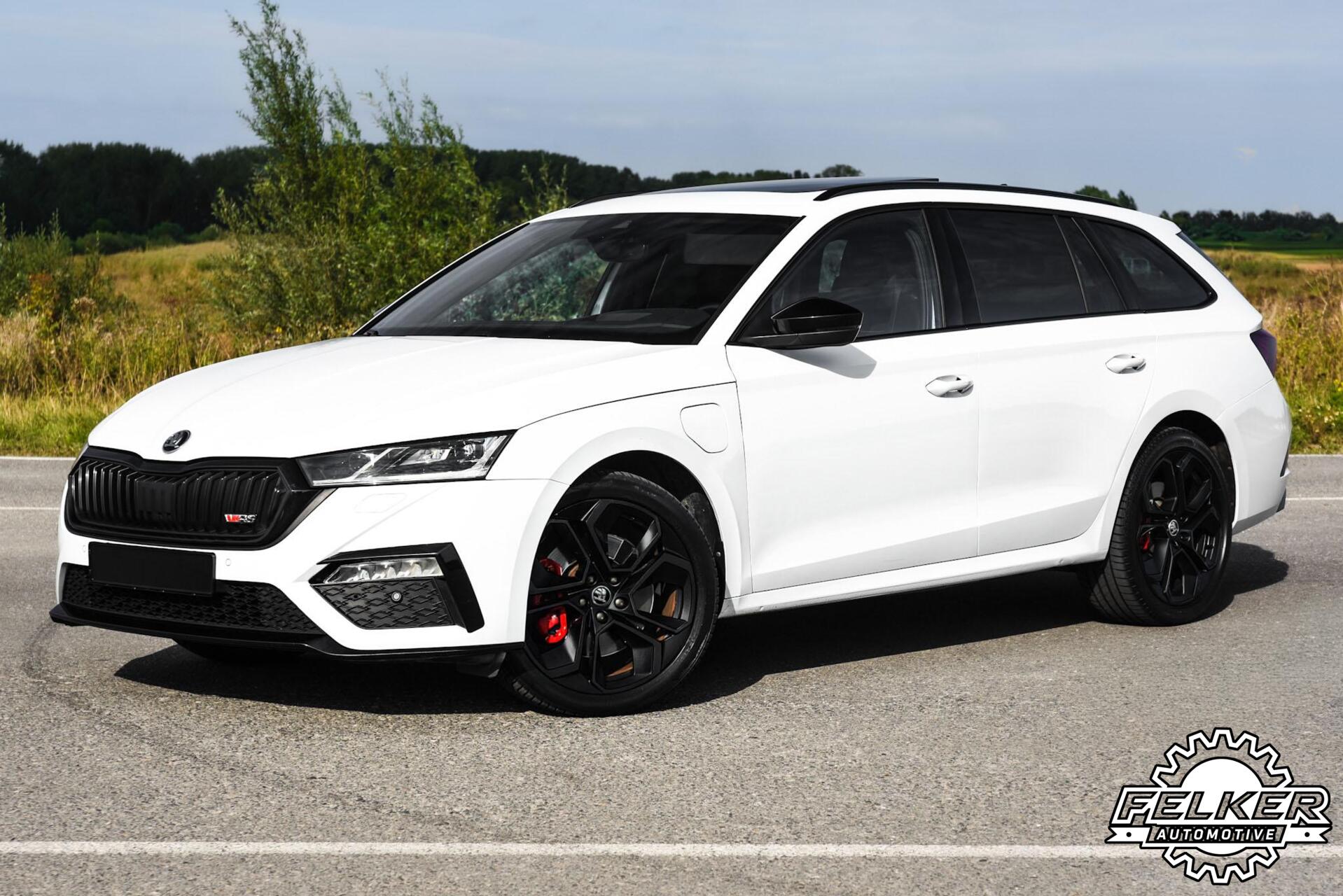 Skoda Octavia Combi RS iV 245PK Pano Matrix HUD 2021 - voorkant