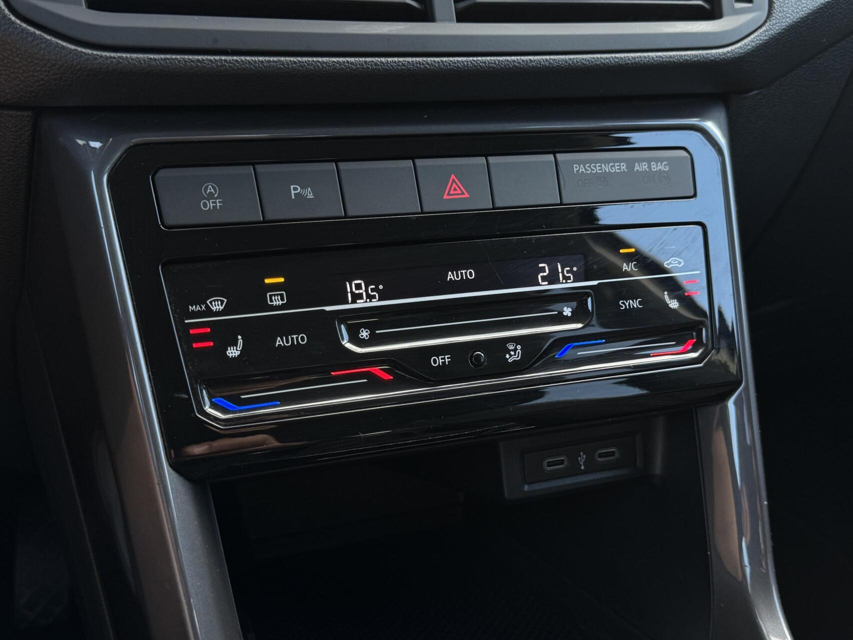 Foto van Volkswagen T-cross