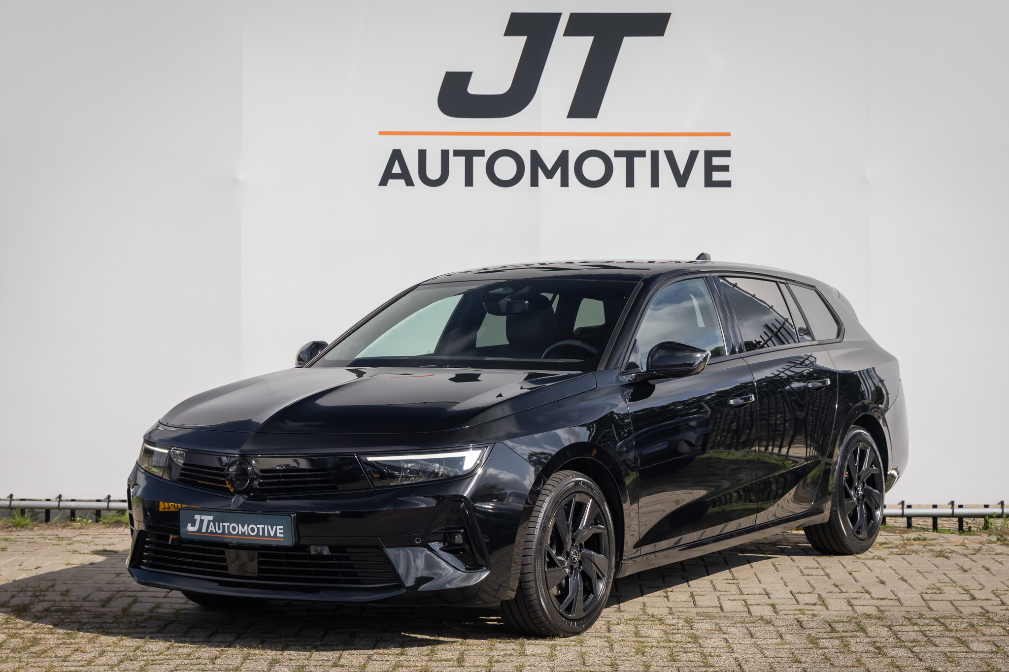 Opel Astra Sports Tourer 1.2 Turbo GS 360camera | Stoelverwarming | Voorruitverwarming | adaptive cruise | stuurverwarming | Carplay 2024 - voorkant