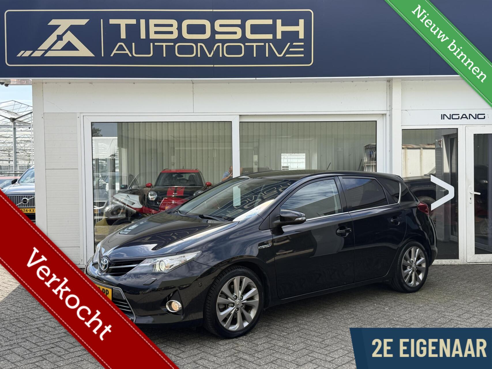 Toyota Toyota Auris 1.8 Hybrid Executive Panorama JBL Camera AUT. 2015 - voorkant