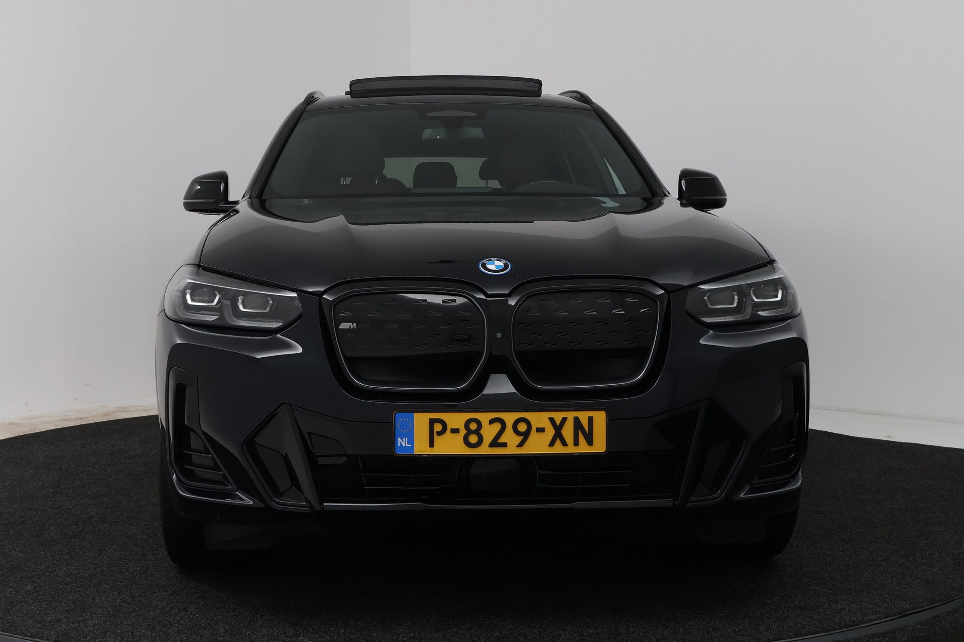 Foto van BMW Ix3