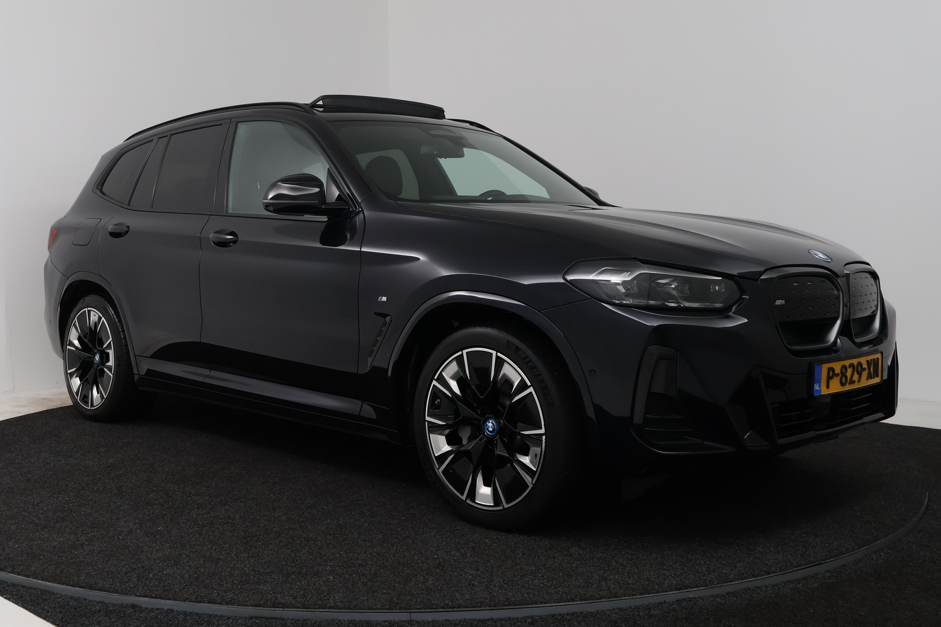 Foto van BMW Ix3