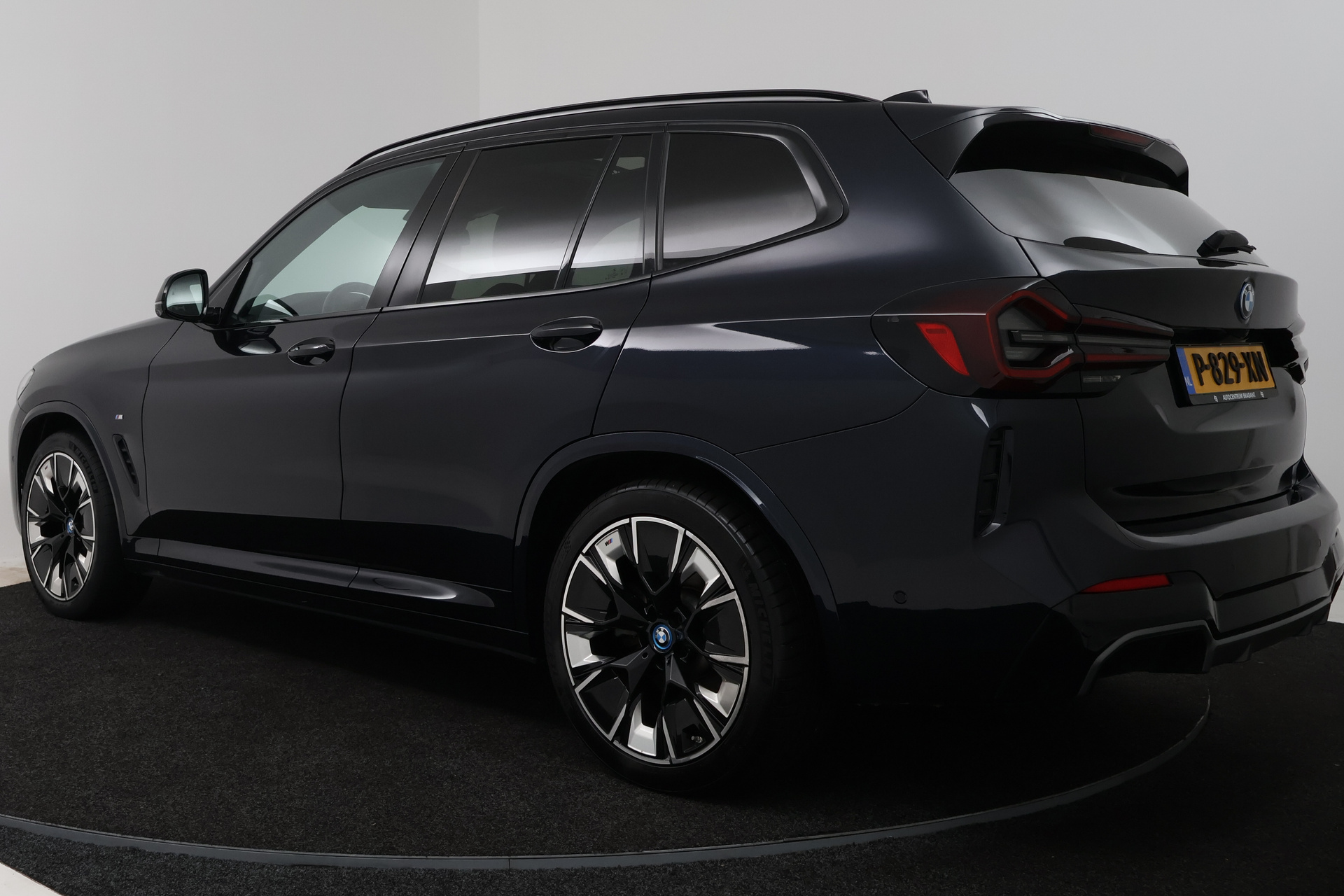 Foto van BMW Ix3