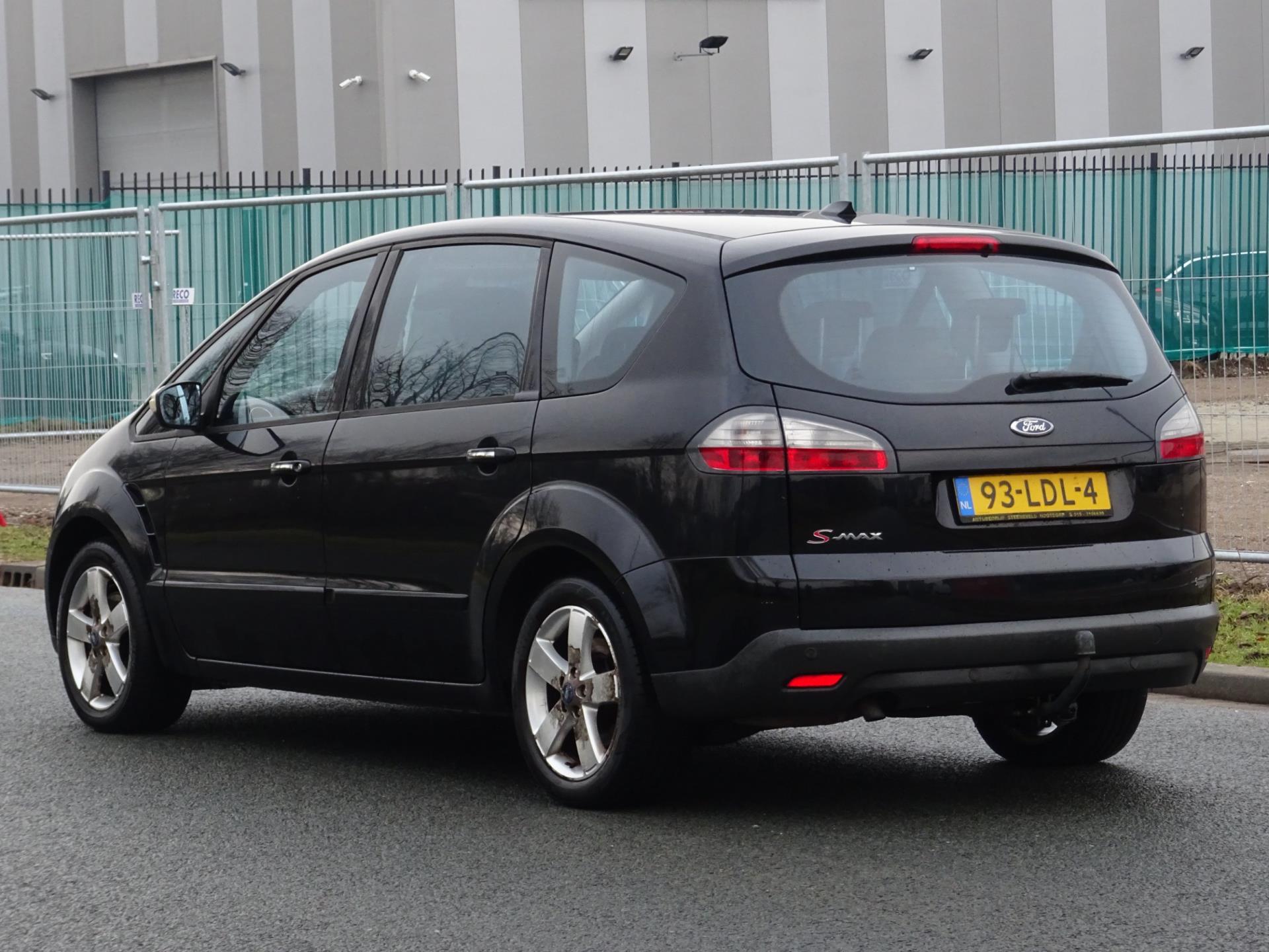 Foto van Ford S-max